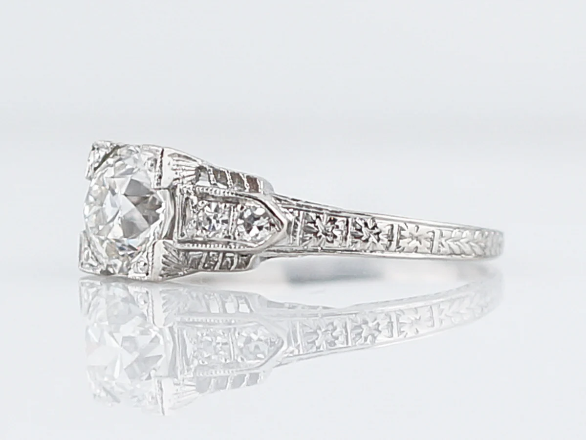 1 Carat Old Mine Cut Art Deco Diamond Ring in Platinum - Image 2