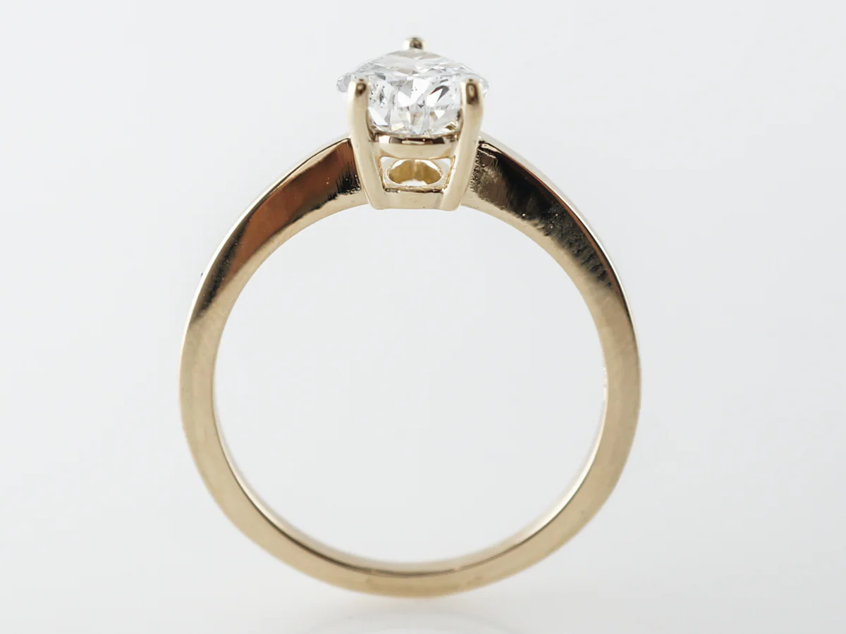 1 Carat Pear Cut Diamond Engagement Ring in Yellow Gold - Image 4