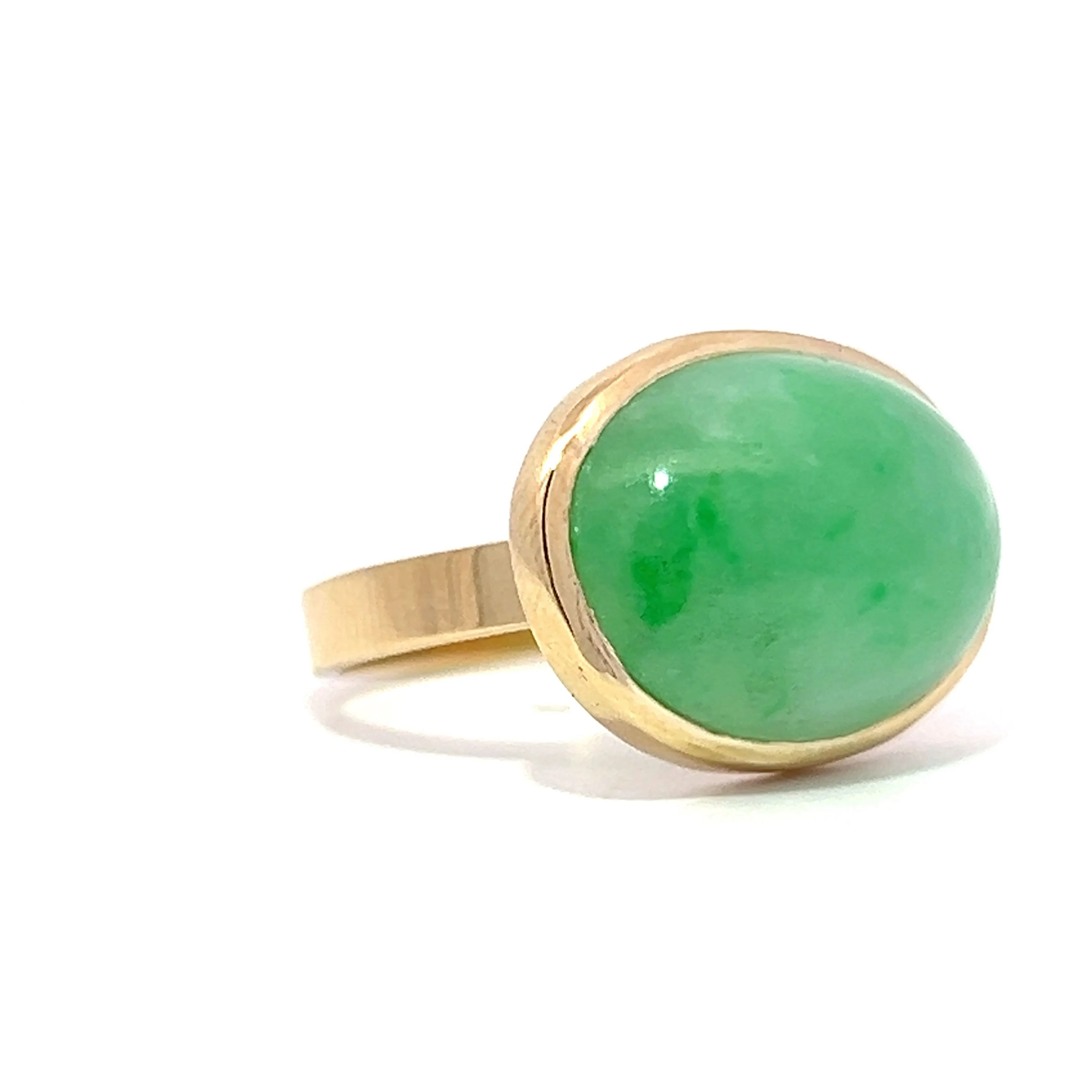 10.38 Cabochon Jade Solitaire Cocktail Ring in 14k Yellow Gold - Image 3