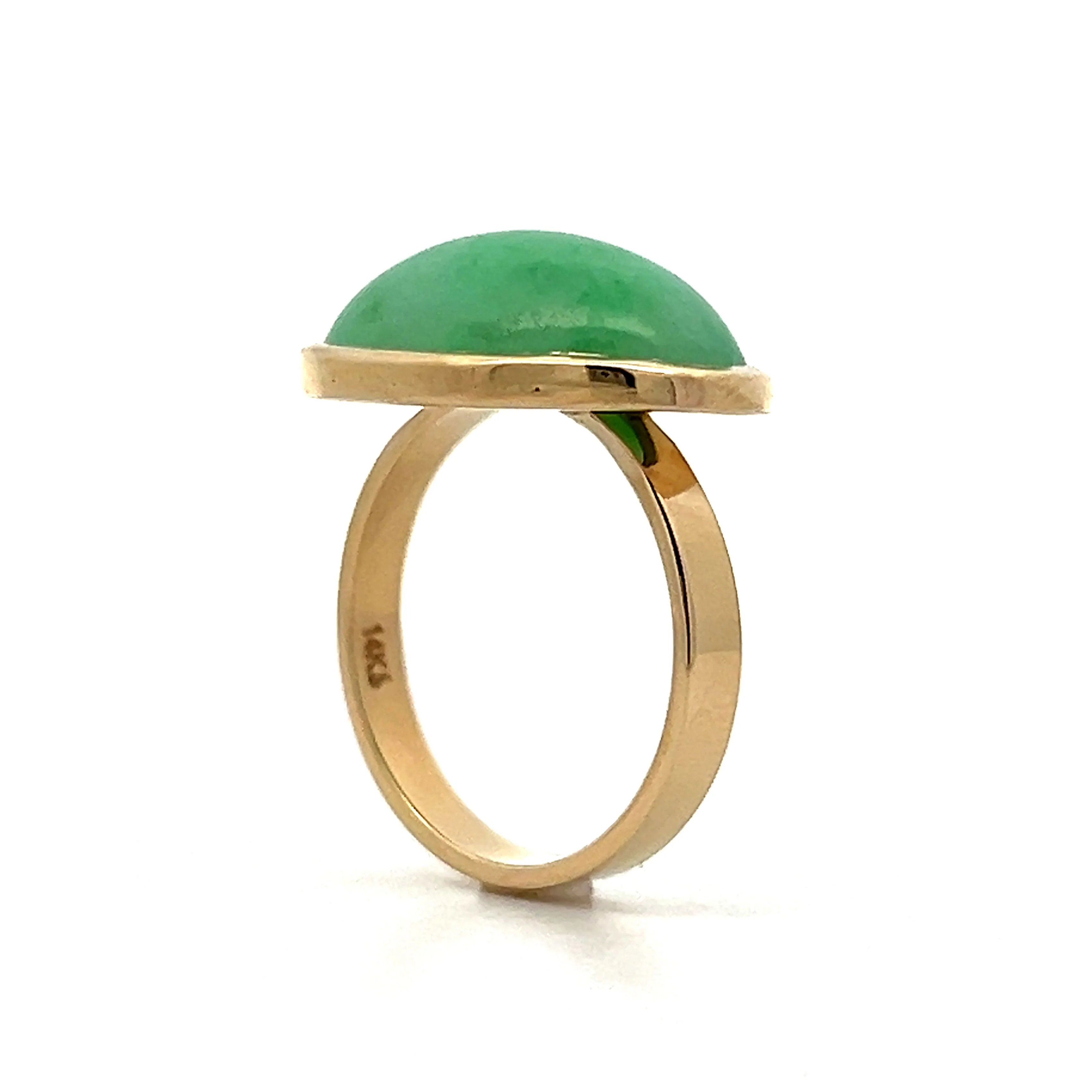 10.38 Cabochon Jade Solitaire Cocktail Ring in 14k Yellow Gold - Image 4