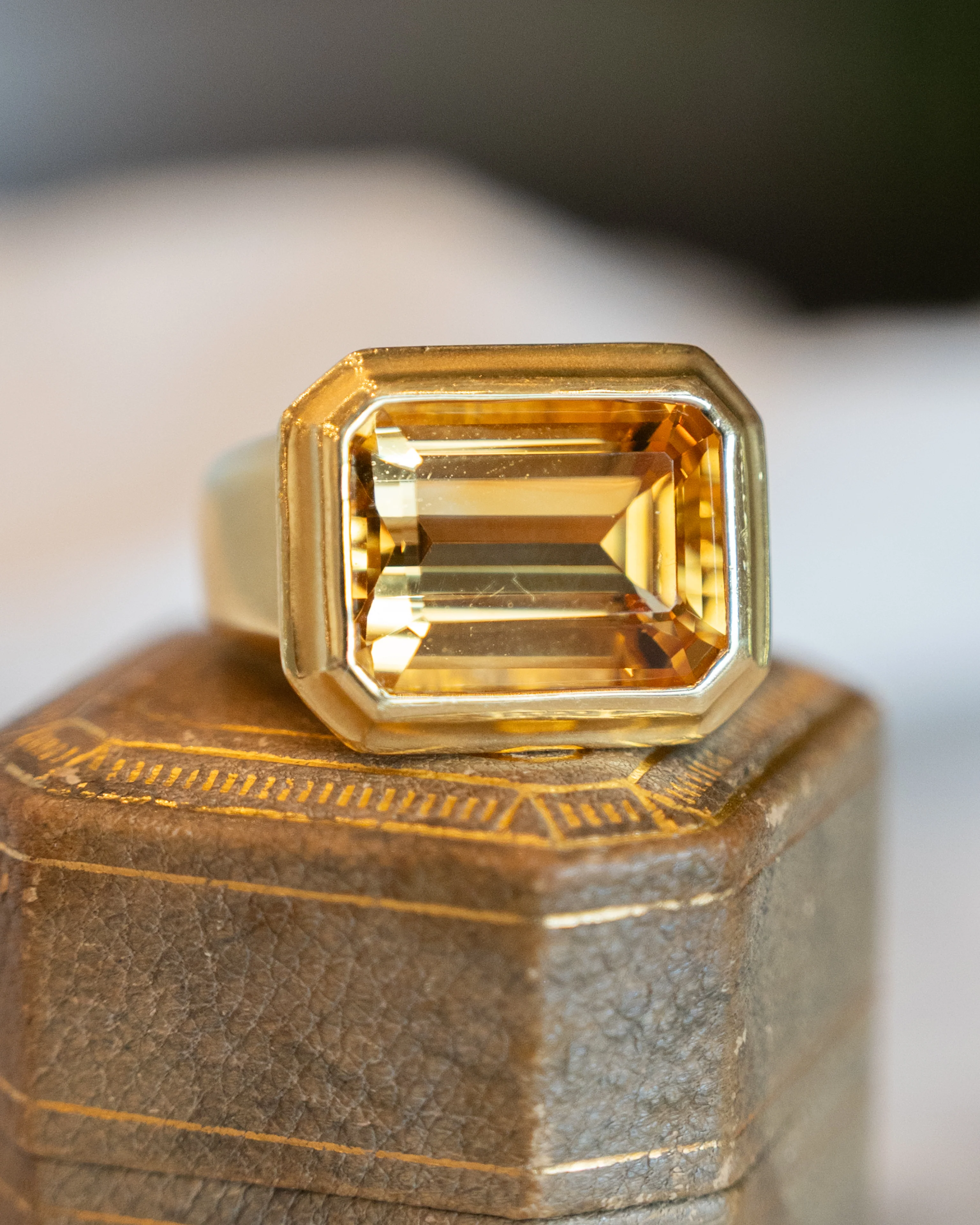 10.44 Citrine Statement Ring in 18k Yellow Gold - Image 6