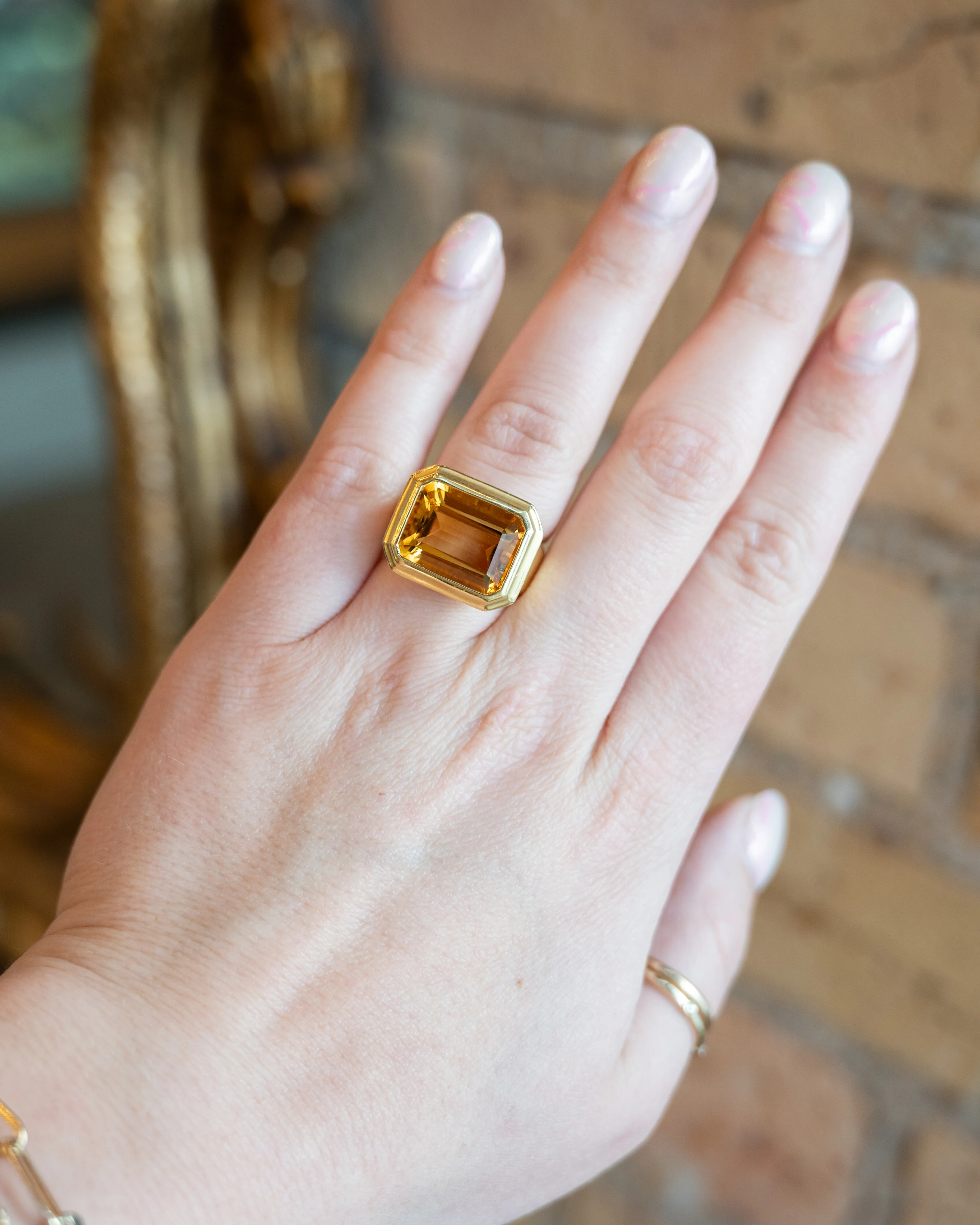 10.44 Citrine Statement Ring in 18k Yellow Gold - Image 8