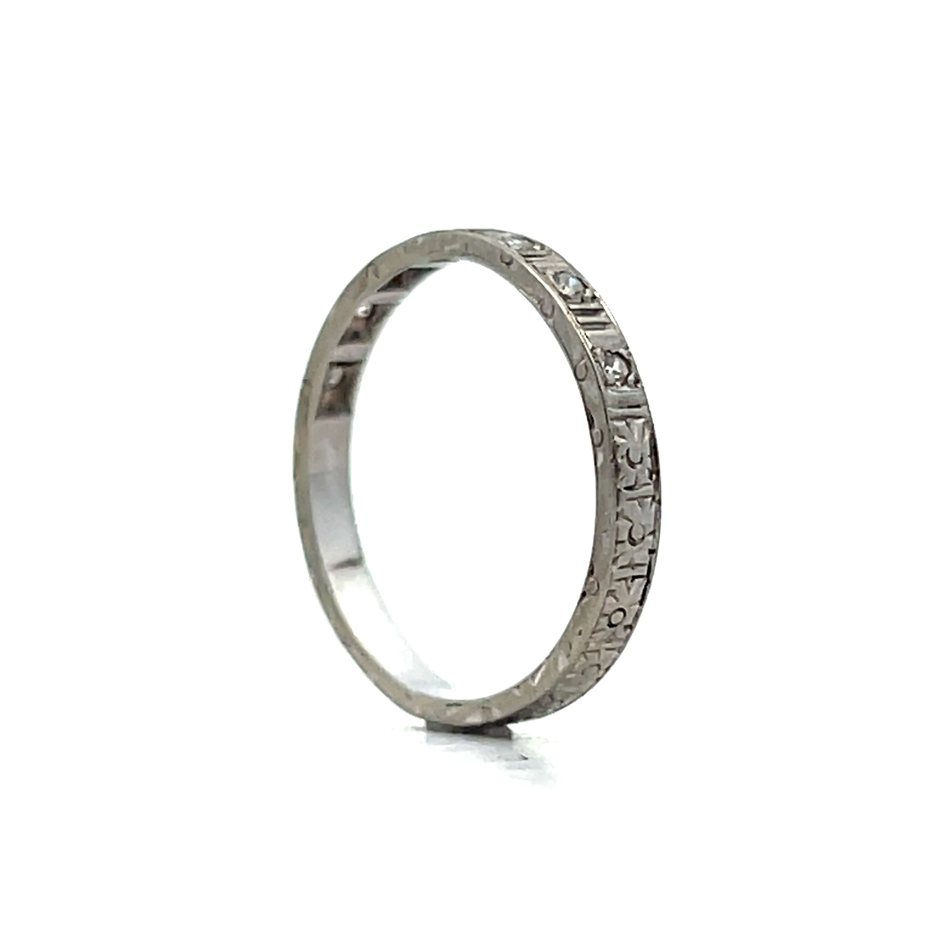 .10 Antique Deco Single Cut Diamond Wedding Band in 18k - Image 5