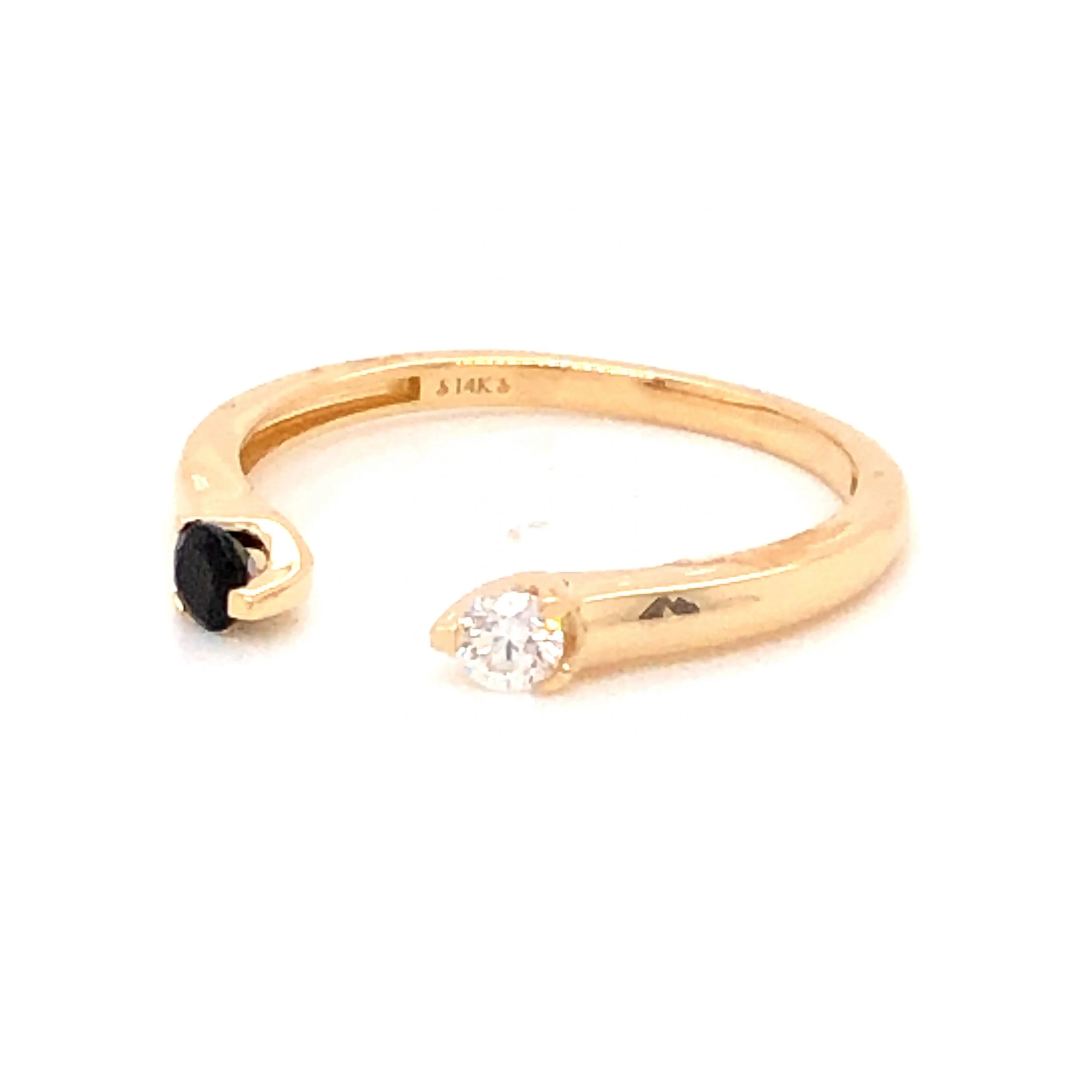 .10 Diamond & Onyx Right Hand Ring 14k Yellow Gold - Image 2