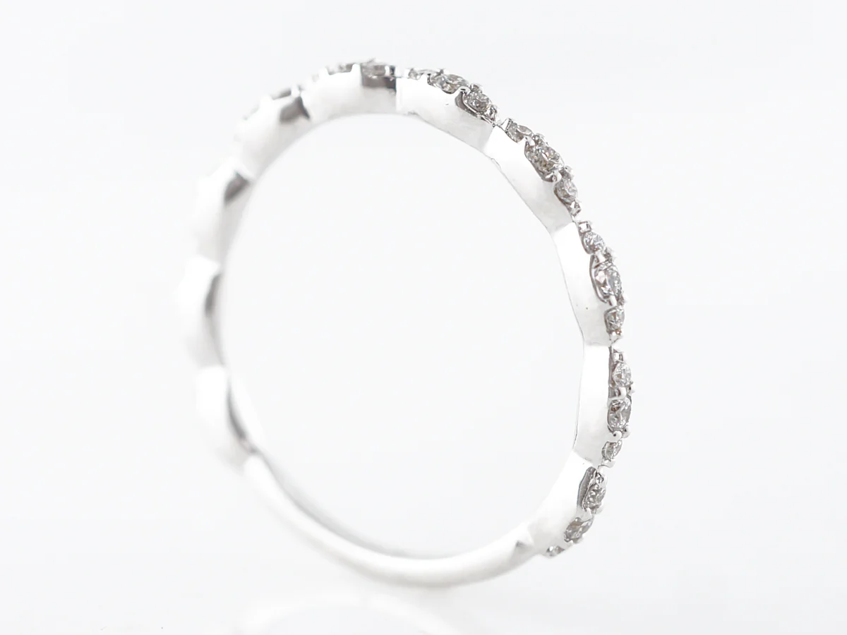 .10 Round Brilliant Cut Diamond Wedding Band in 14k White Gold - Image 4