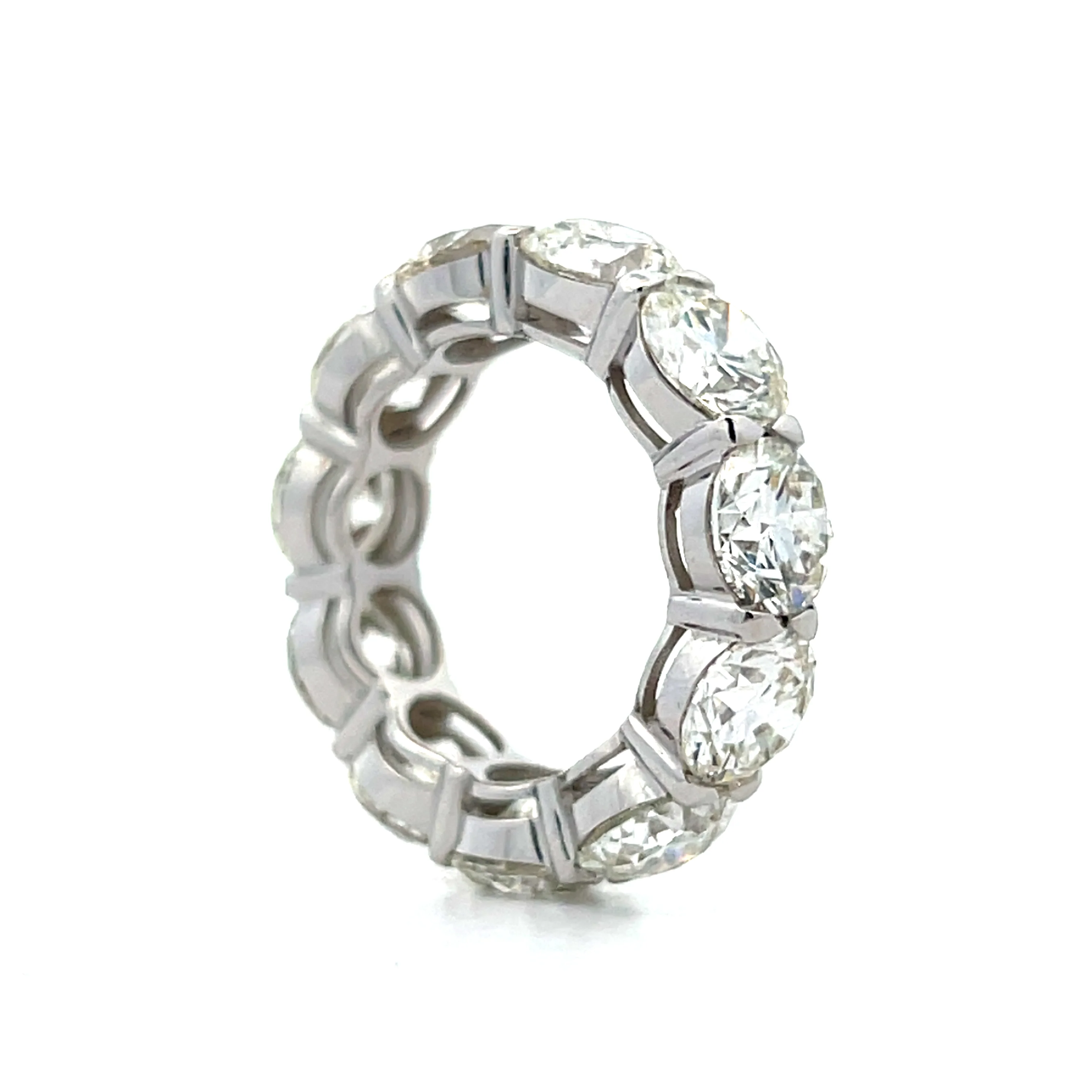 11.06 Round Brilliant Diamond Eternity Band in 18k White Gold - Image 6