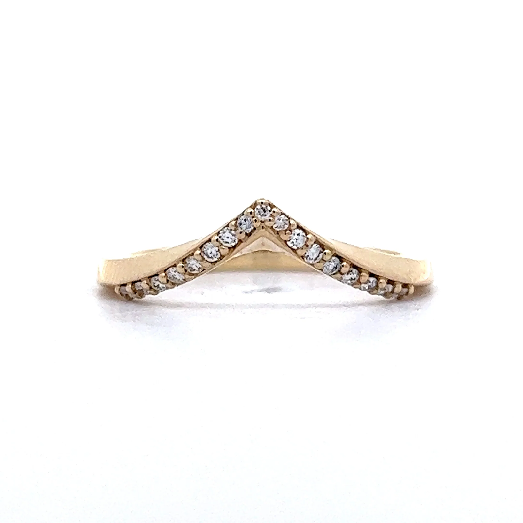 .11 Round Brilliant Diamond Contour Band in 14k Yellow Gold