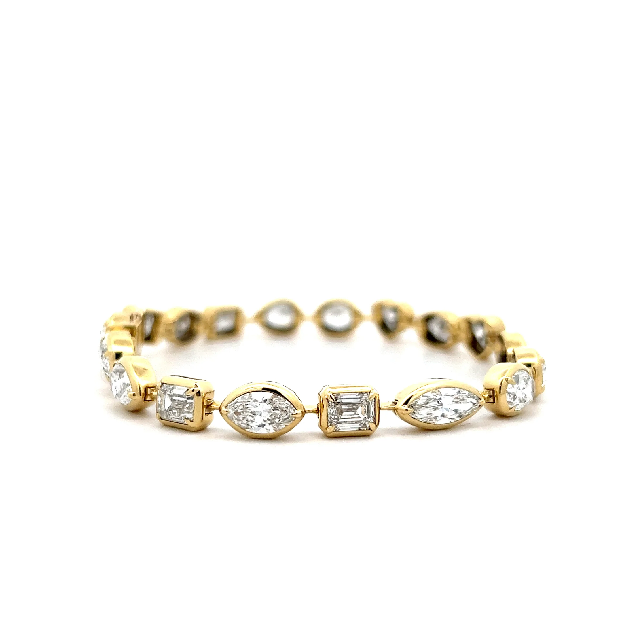 12.63 Mixed Cut Diamond Bezel Bracelet in 18k - Image 3
