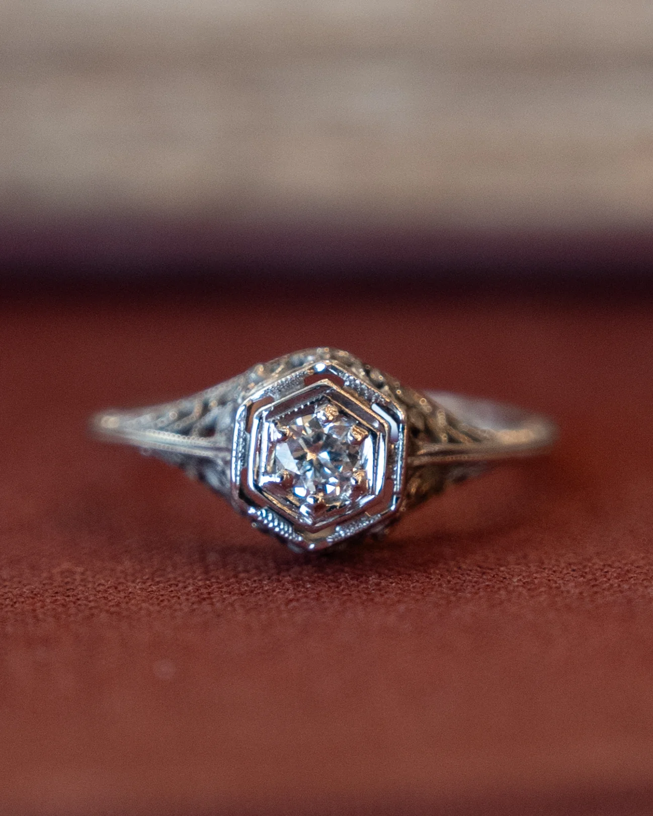.12 Antique Deco Solitaire Engagement Ring 18k - Image 6