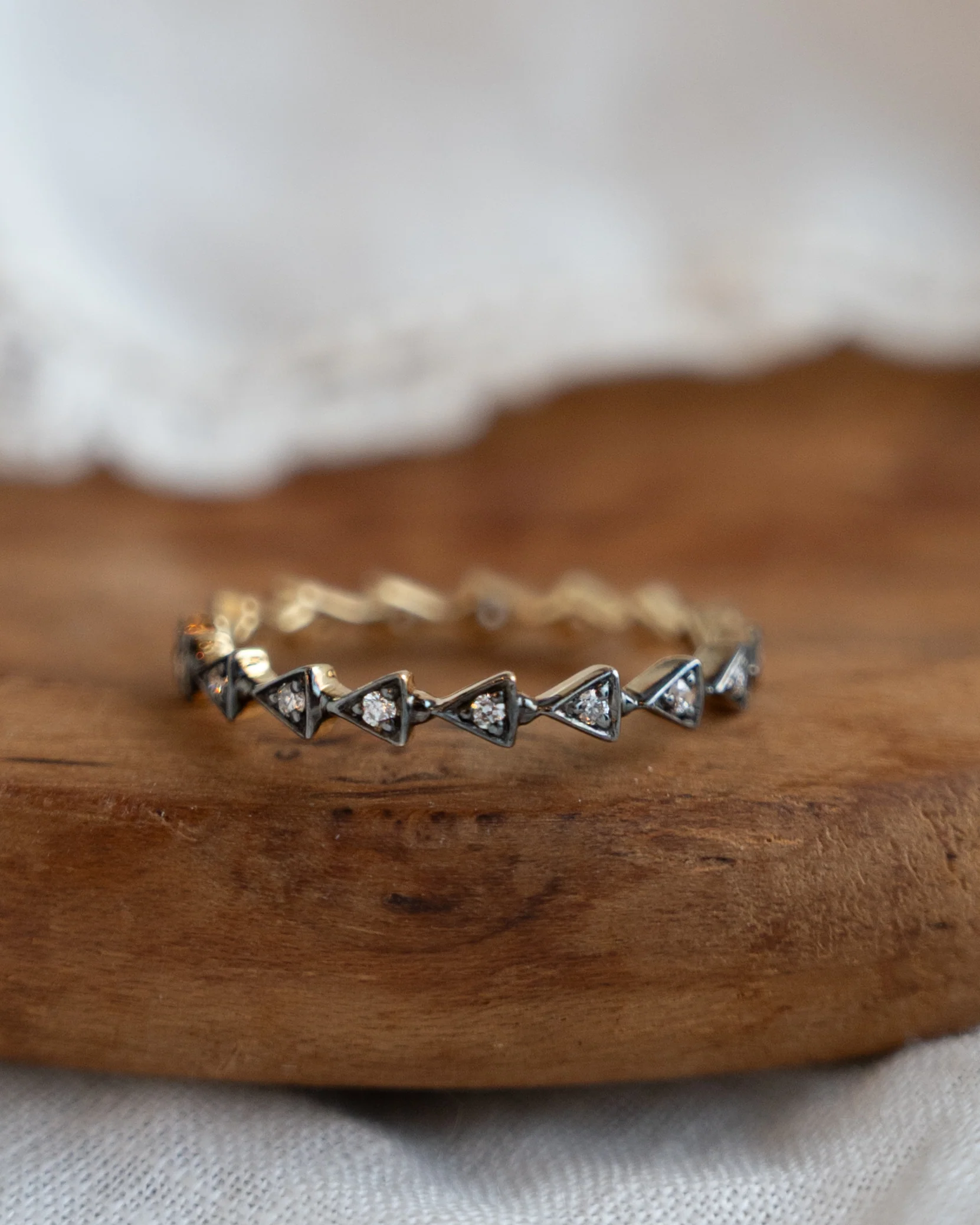 .12 Diamond Geometric Wedding Band in 18k - Image 7