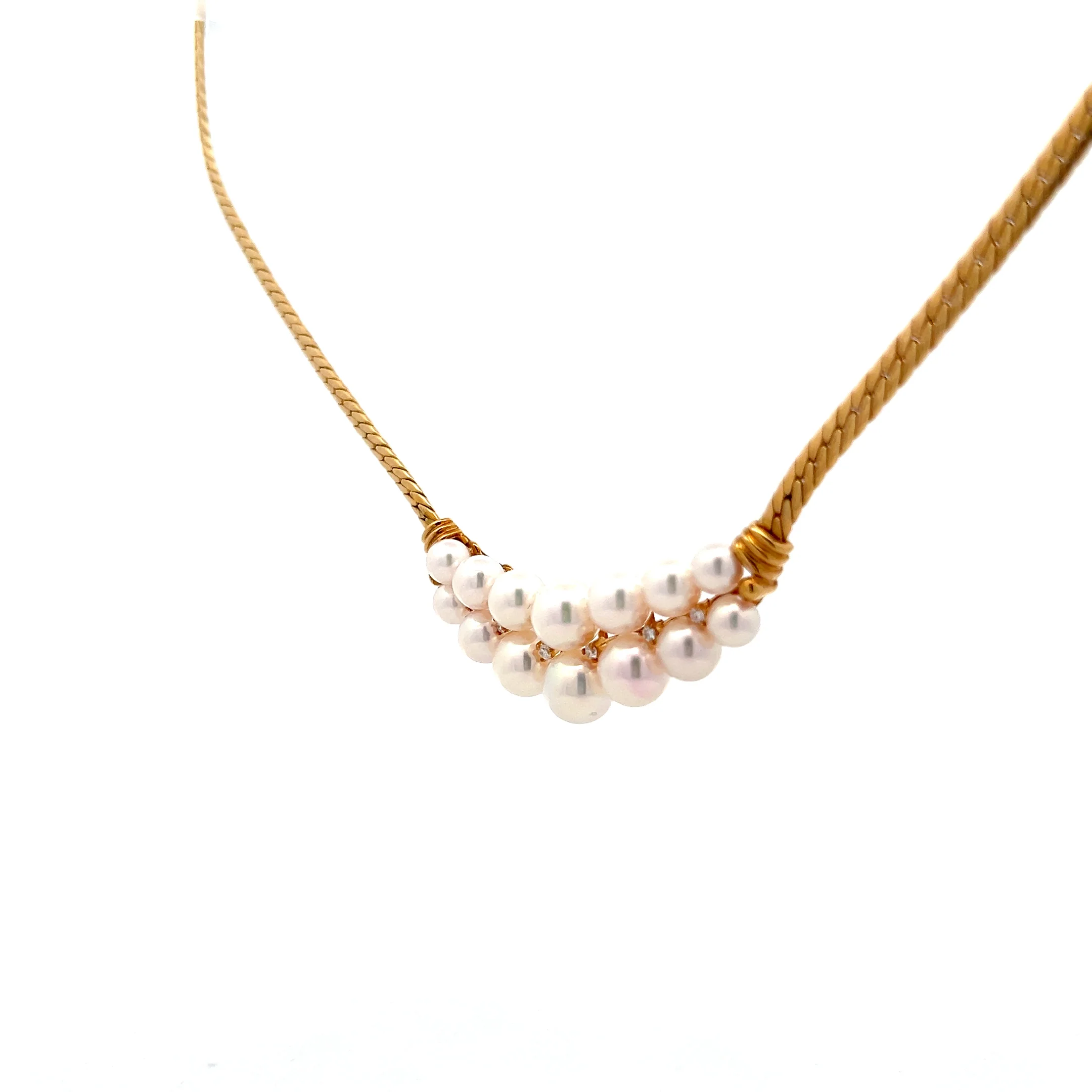 .12 Pearl & Diamond Necklace in 18k Yellow Gold - Image 2