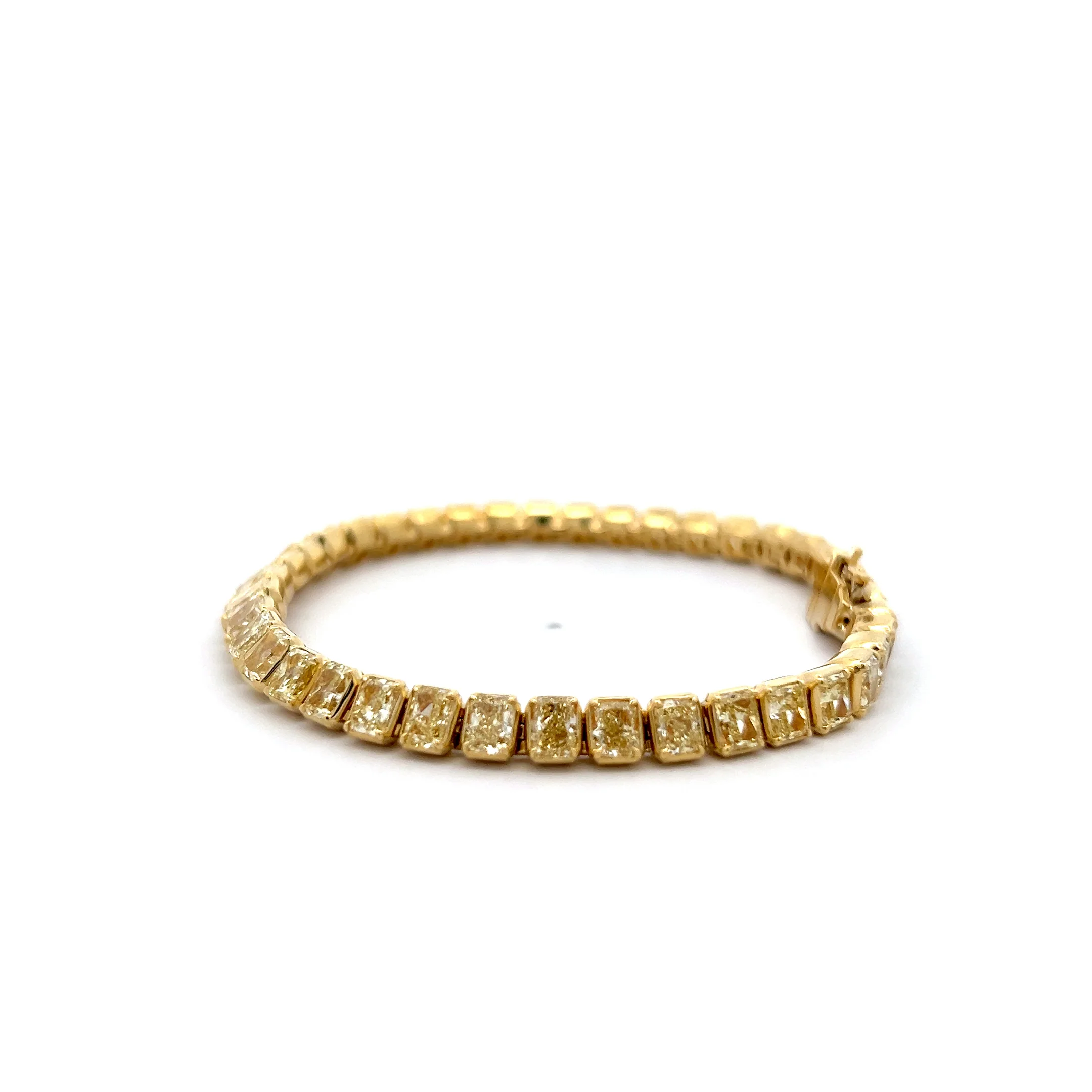 14.21 Radiant Cut Diamond Bracelet in 18k Yellow Gold - Image 2