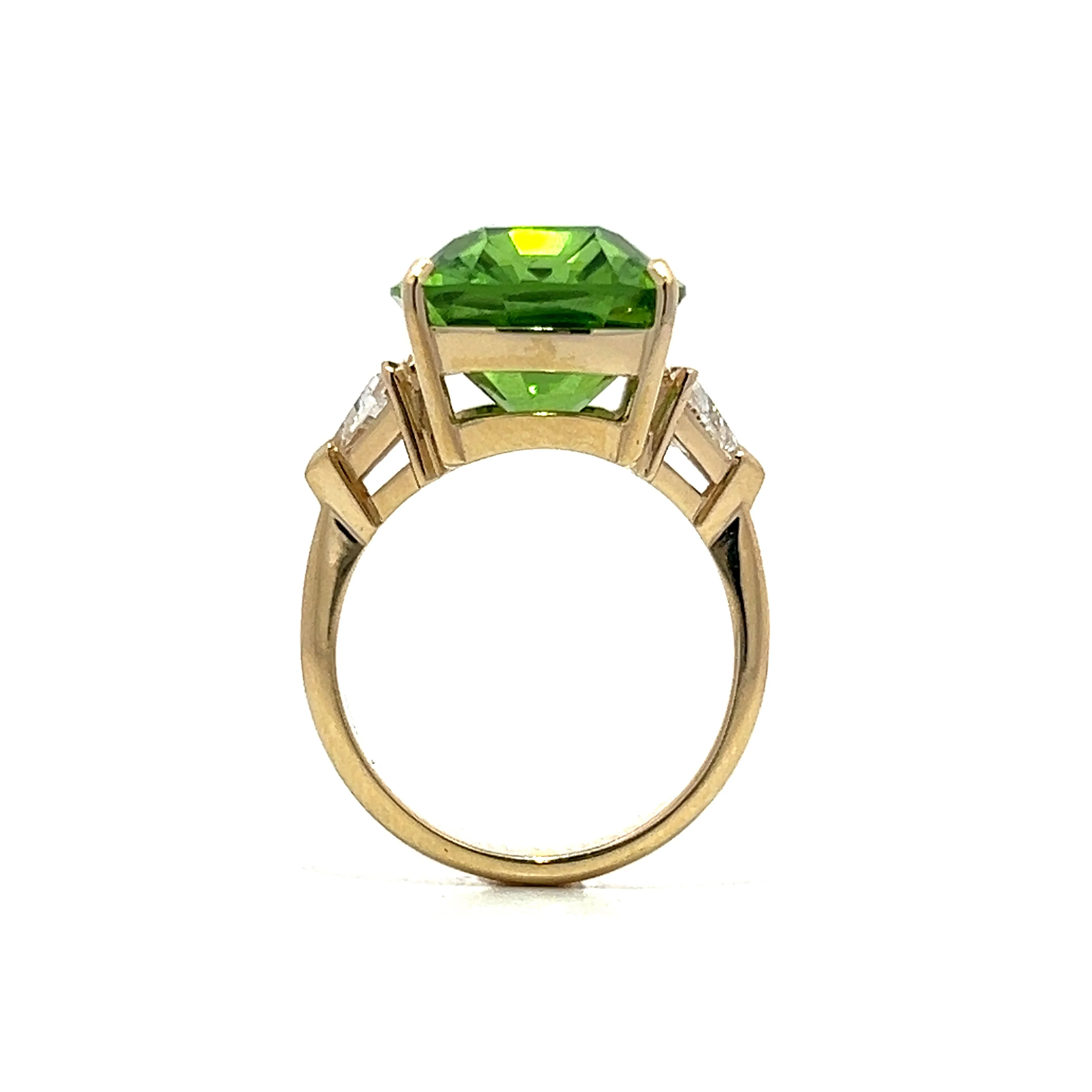 14.35 Emerald Cut Peridot & Diamond Ring in Yellow Gold - Image 4