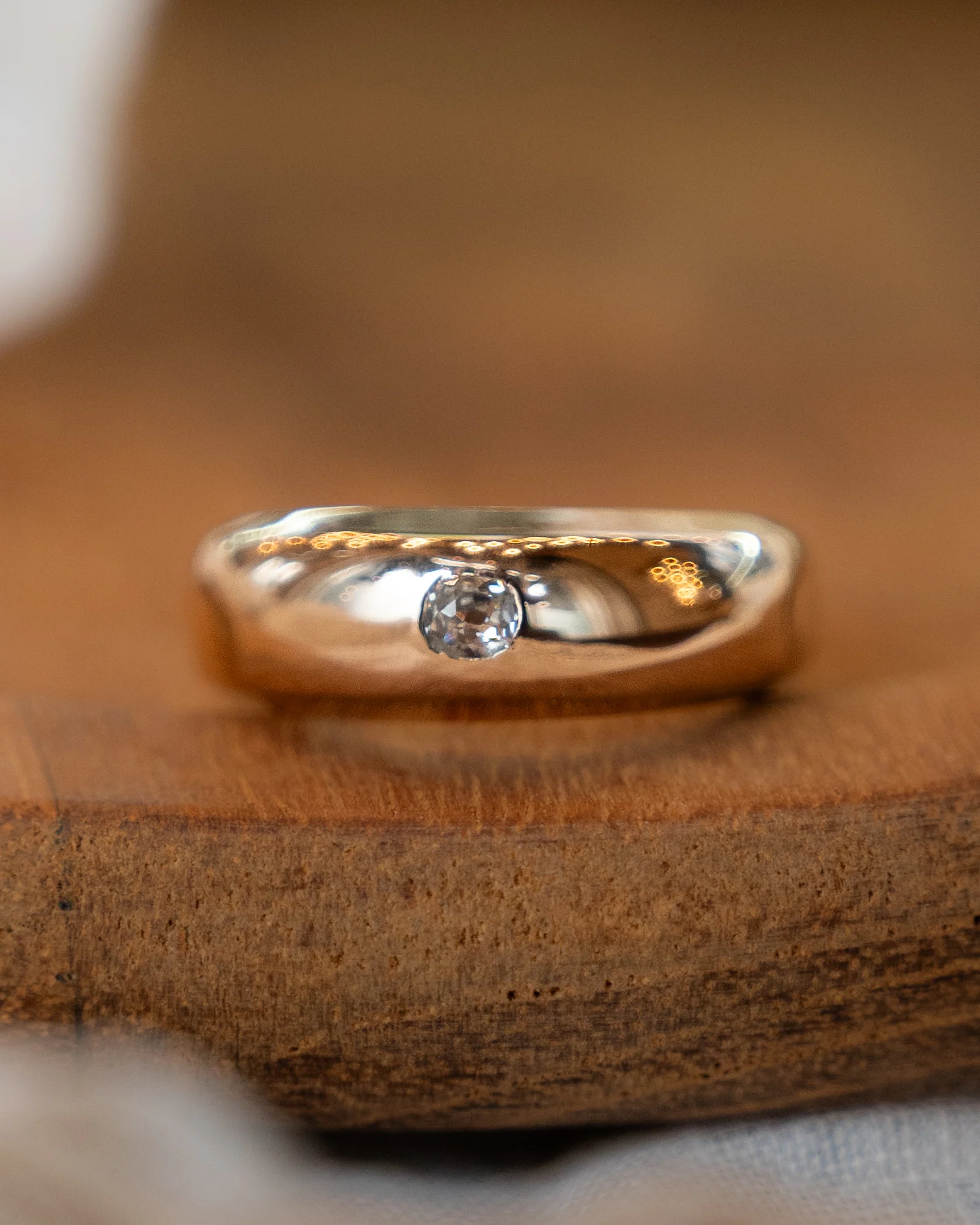 .14 Victorian Antique Mine Diamond Ring in 14k - Image 6
