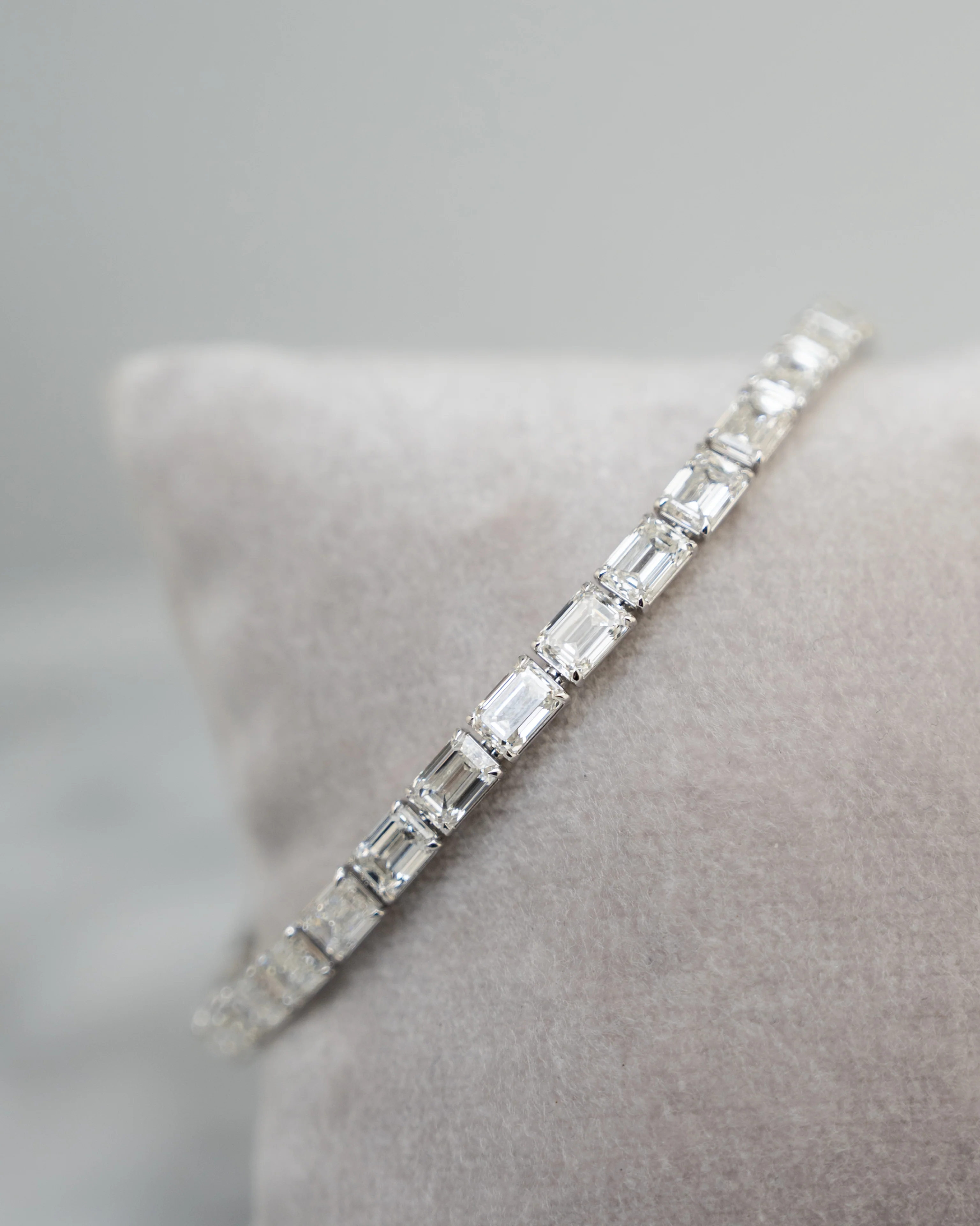 15.67 Emerald Cut Diamond Bracelet in 18k White Gold - Image 5
