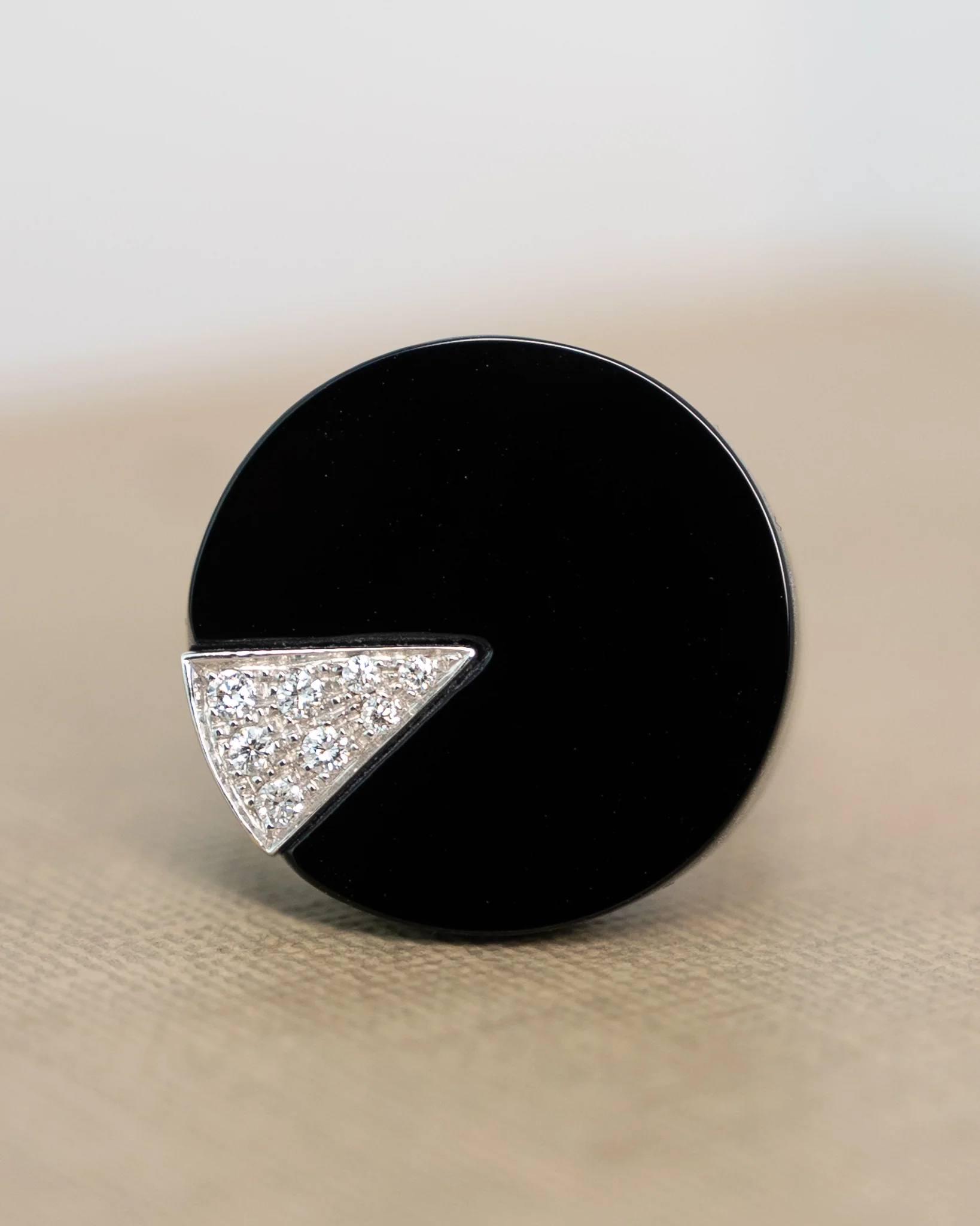 .15 Onyx & Diamond Cocktail Ring in 18k White Gold - Image 6
