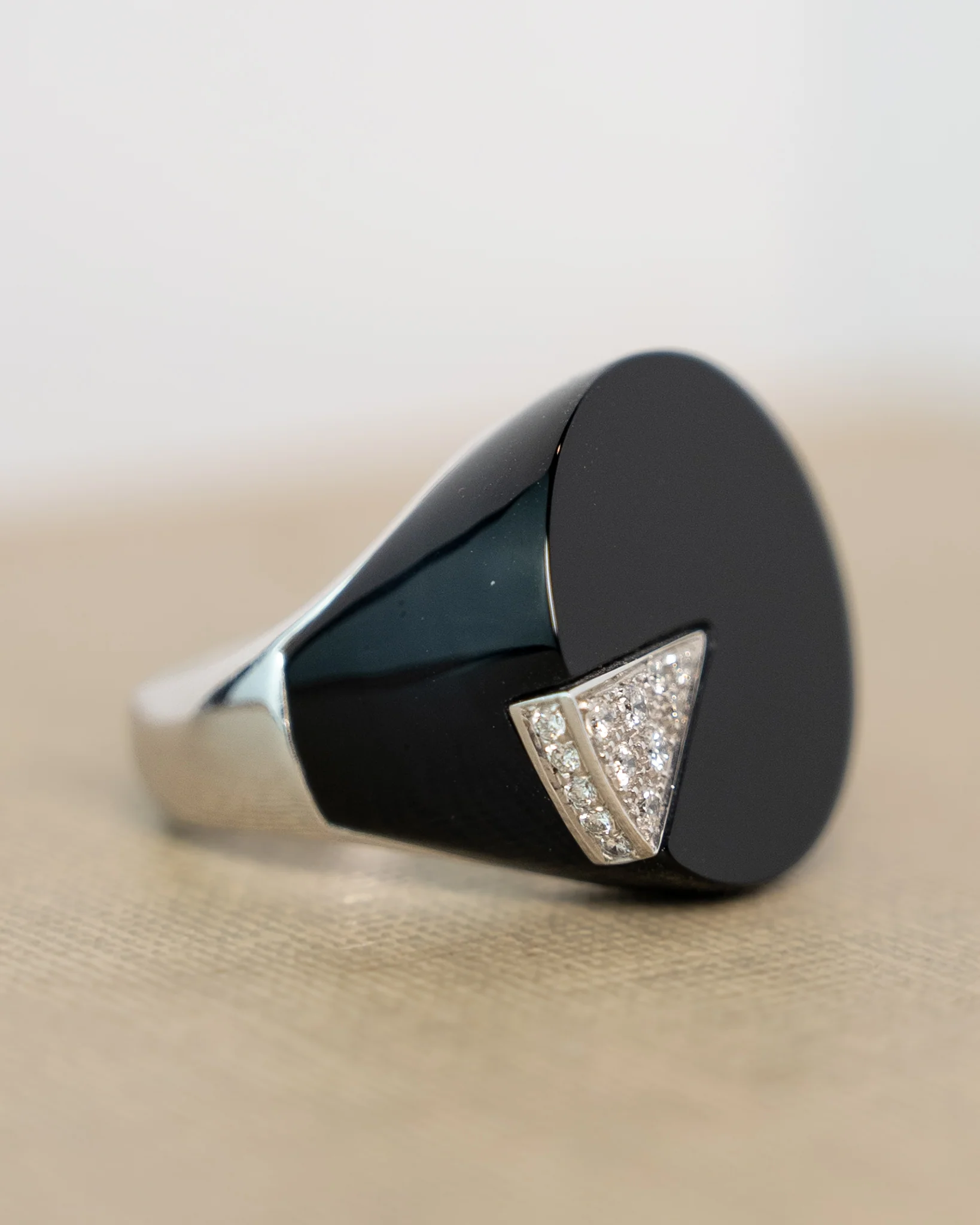 .15 Onyx & Diamond Cocktail Ring in 18k White Gold - Image 7