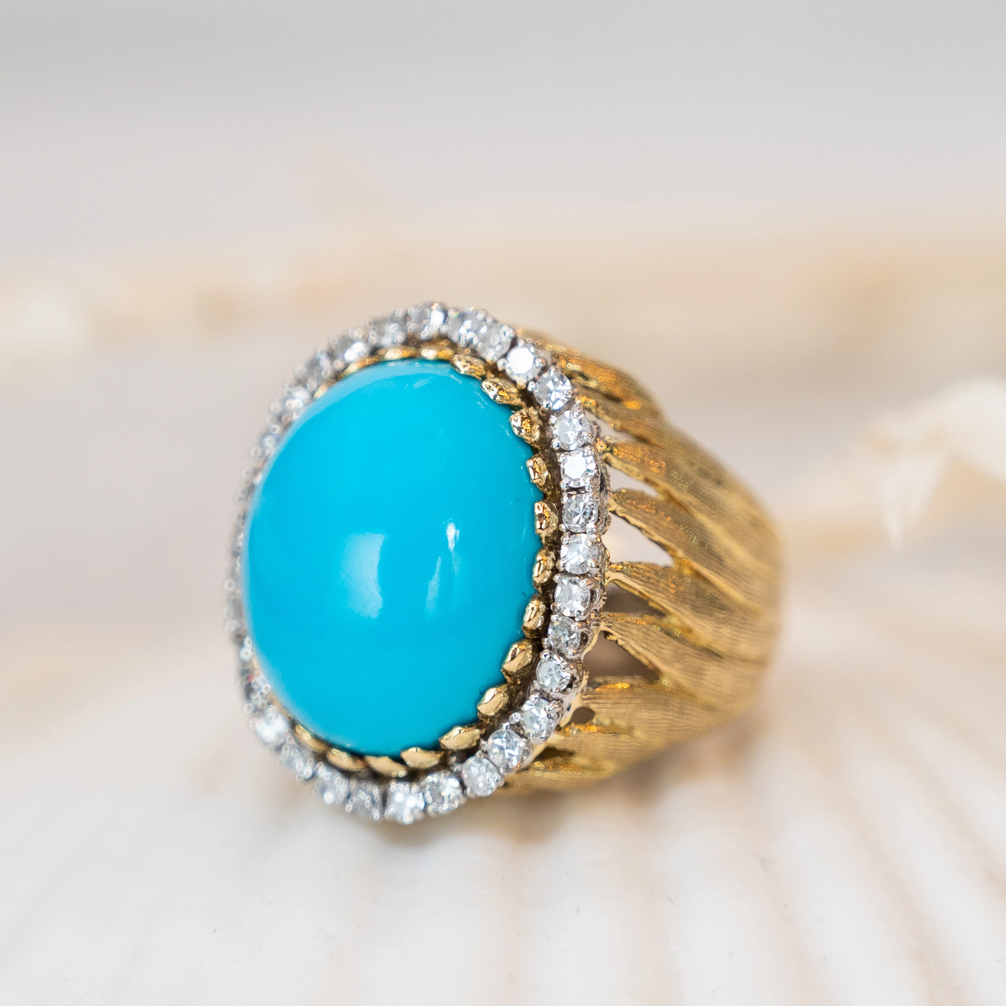16.87 Vintage Turquoise & Diamond Cocktail Ring in Yellow Gold - Image 6