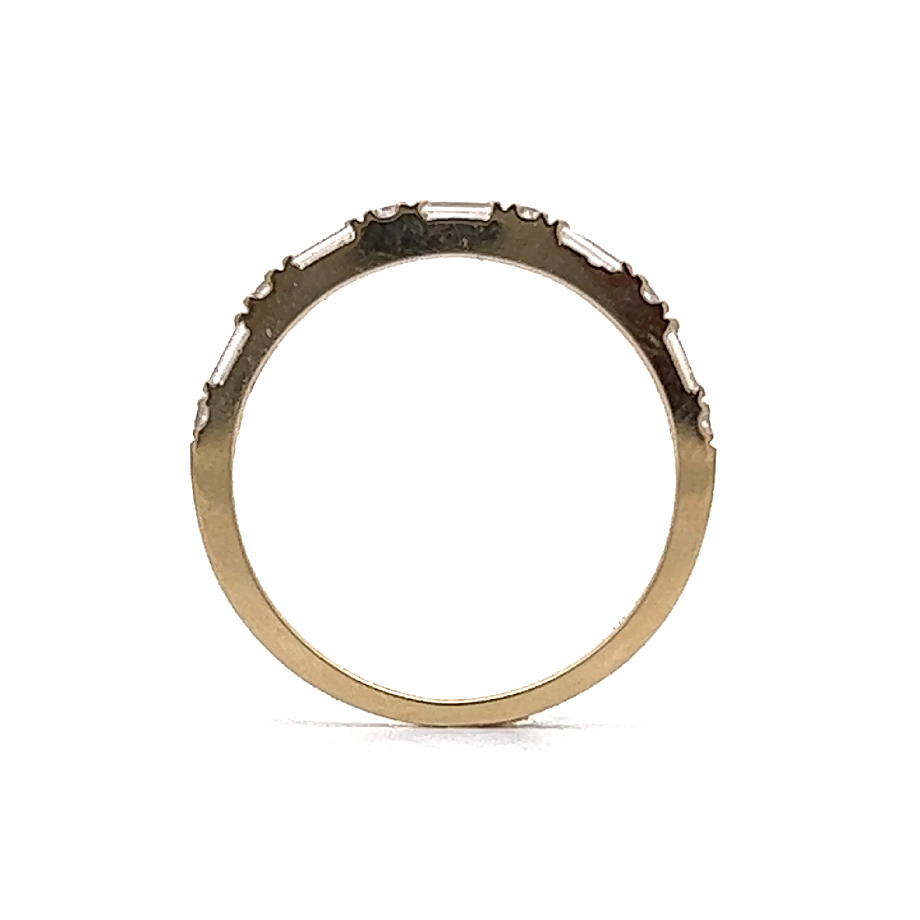 Baguette & Round Brilliant Diamond Wedding Band in 14k Yellow Gold - Image 4