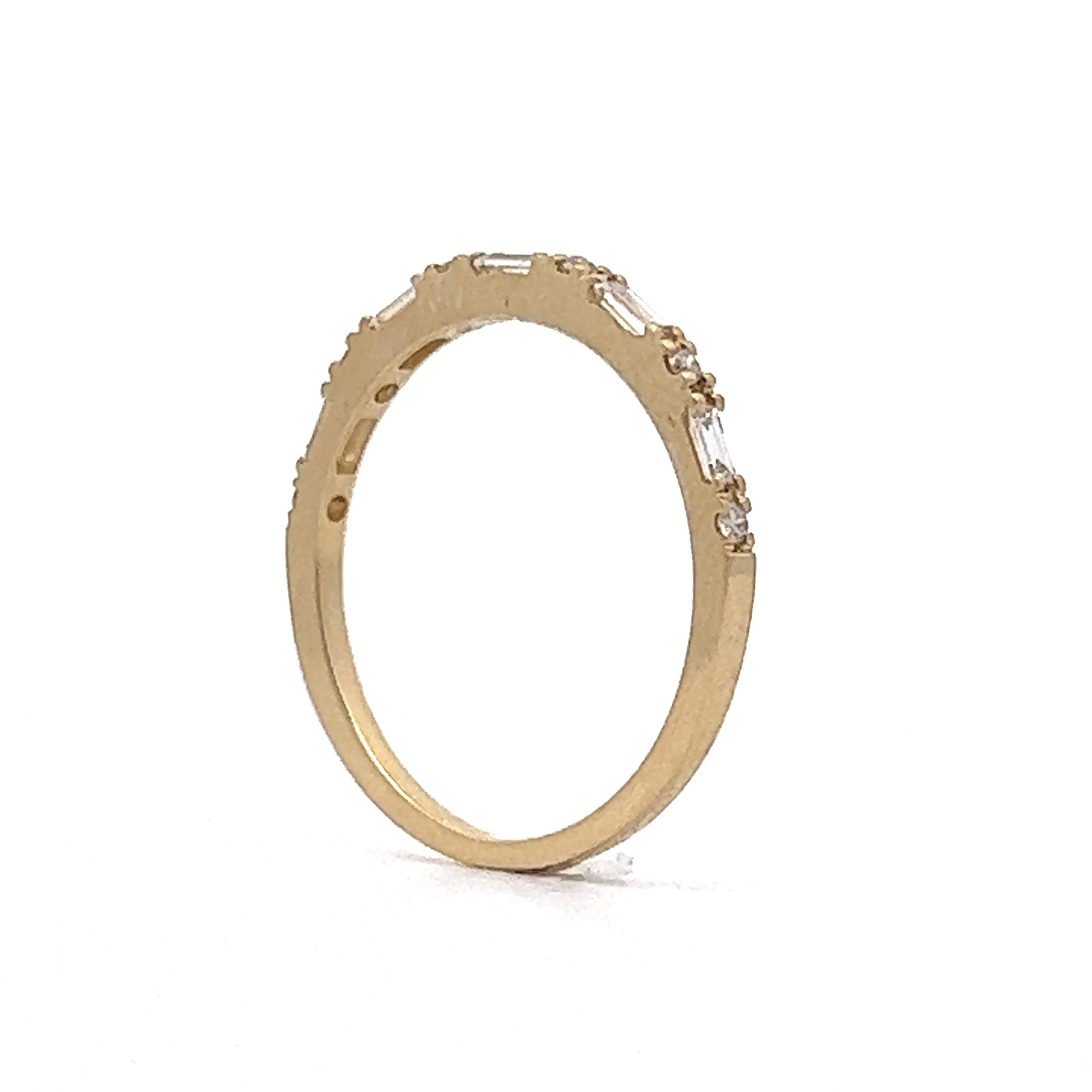 Baguette & Round Brilliant Diamond Wedding Band in 14k Yellow Gold - Image 5
