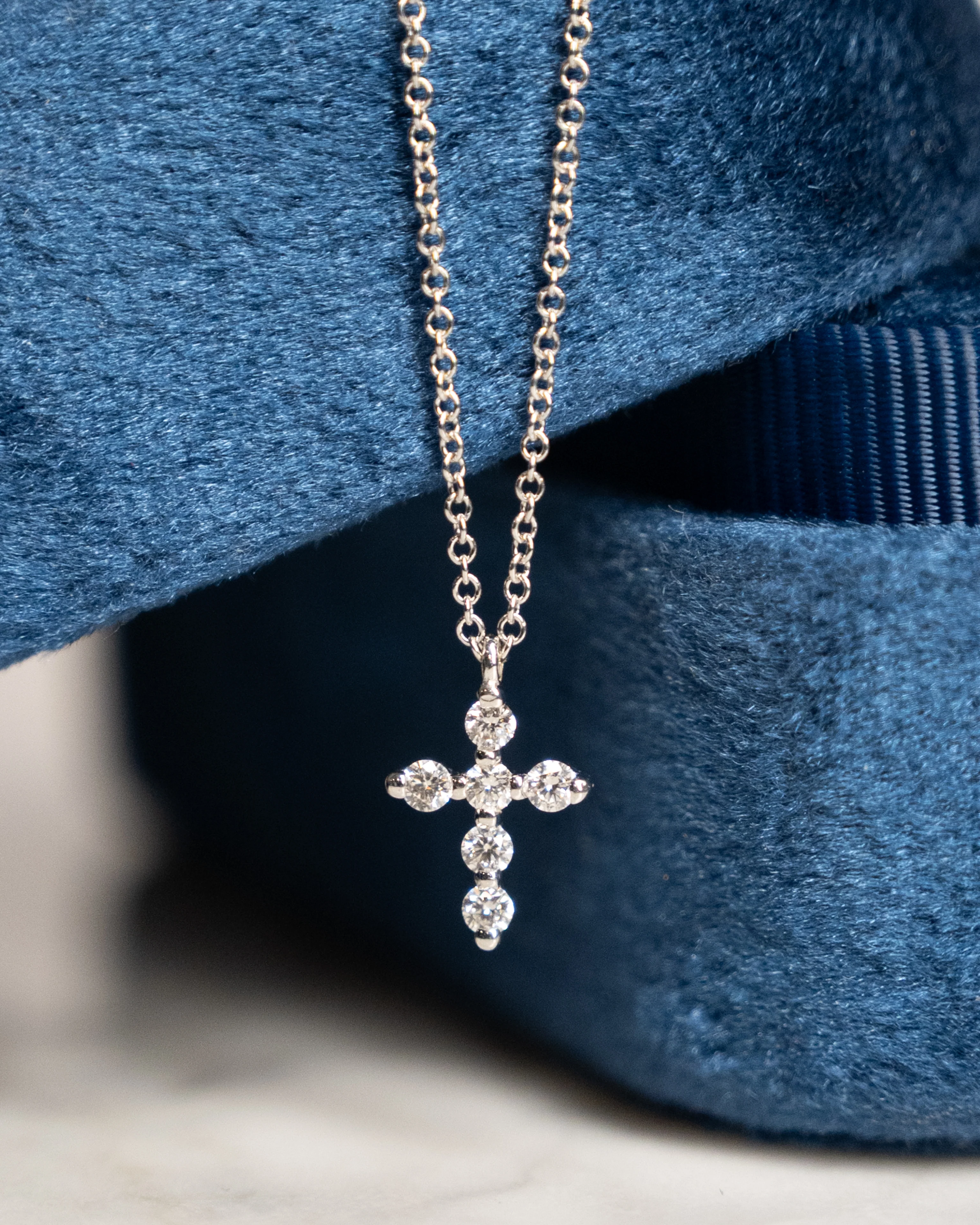.16 Diamond Cross Pendant Necklace in 18k White Gold - Image 5