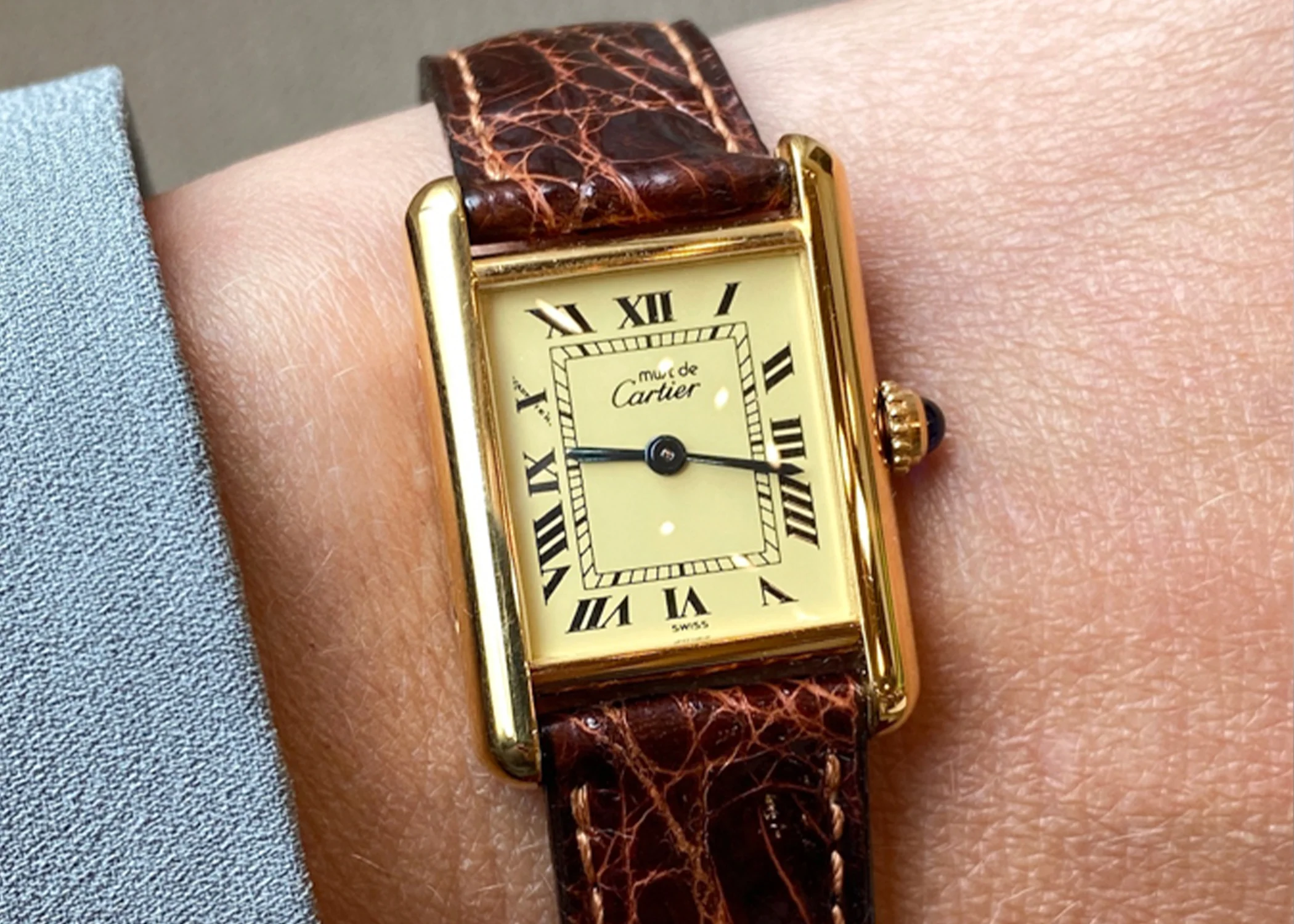 1613 Cartier Tank Women's Watch in Yellow Gold Vermeil - Image 5