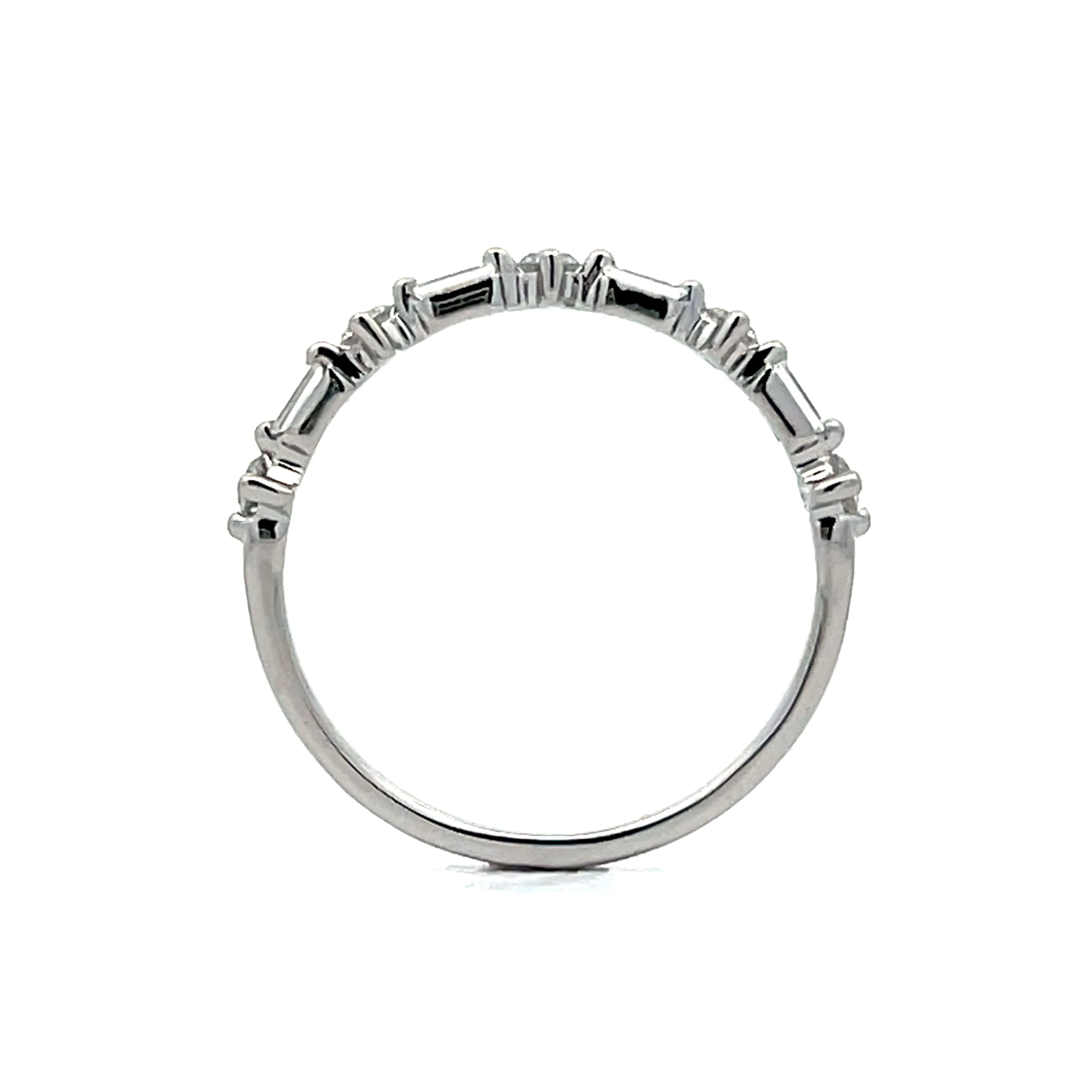 .17 Baguette & Round Diamond Wedding Band in 14k - Image 4