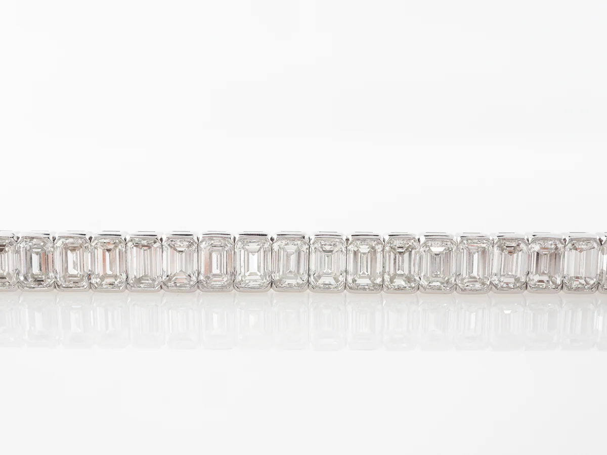 18 Carat Emerald Cut Diamond Straight Line Bracelet