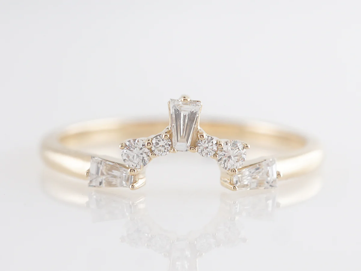 .18 Curved Diamond Wedding Band in 14k Yellow Gold