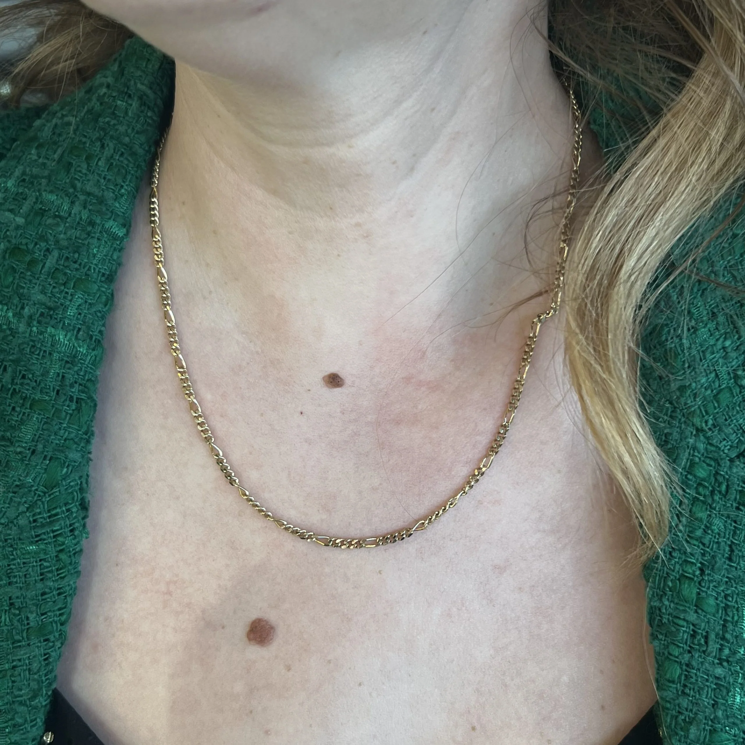 18 Inch Everyday Figaro Chain Necklace in 14k Yellow Gold - Image 4