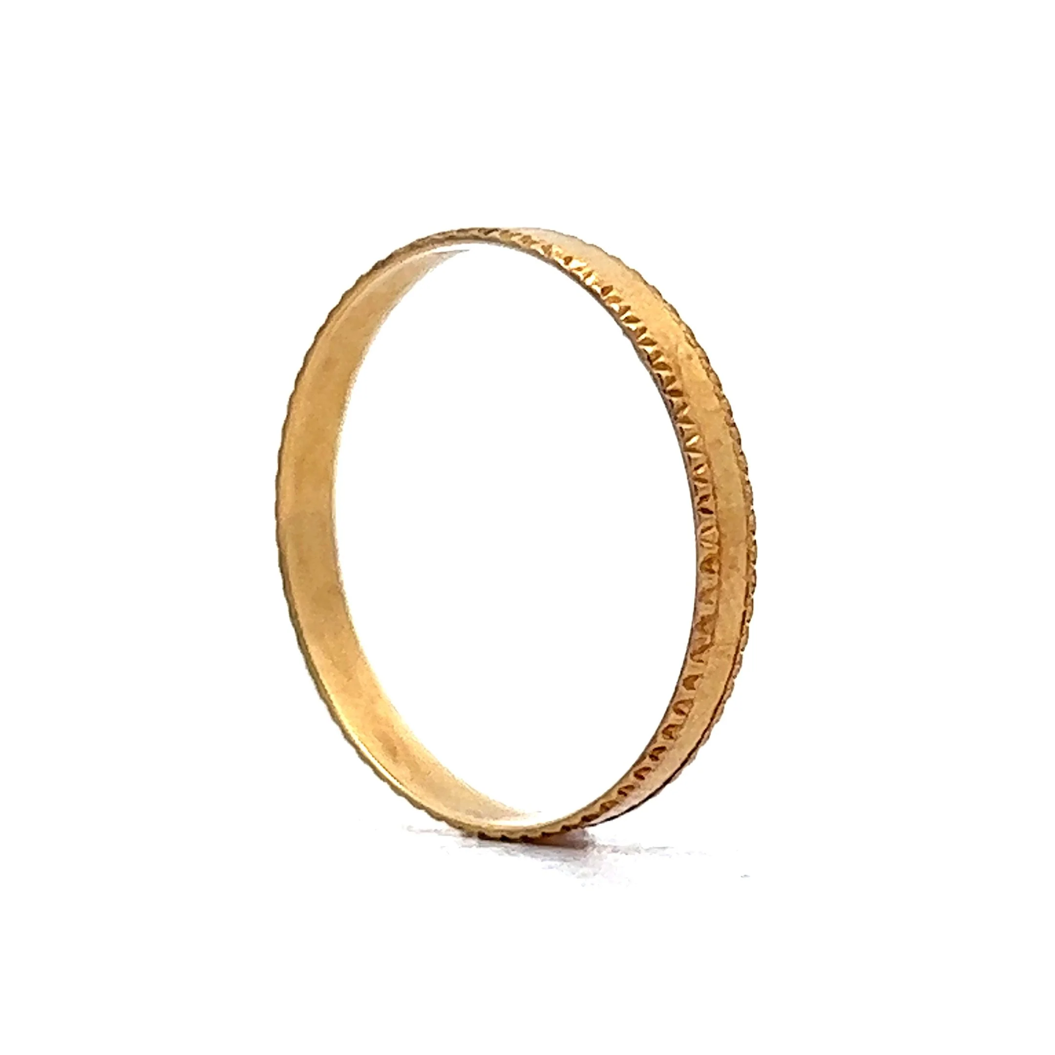Coin Edged Stacking Band in 18k Yellow Gold - Image 5