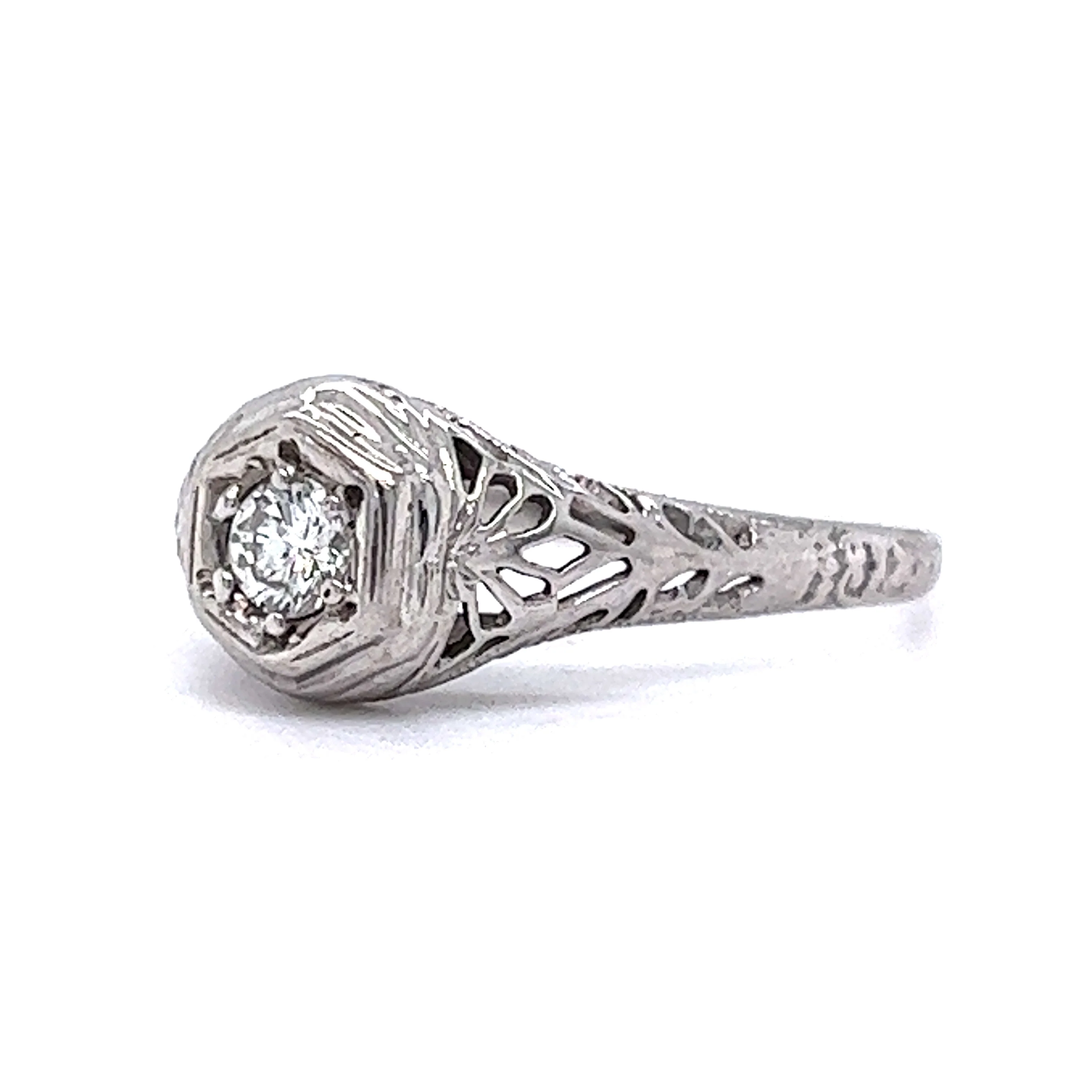 .19 Vintage Art Deco Diamond Engagement Ring in 18k White Gold - Image 2