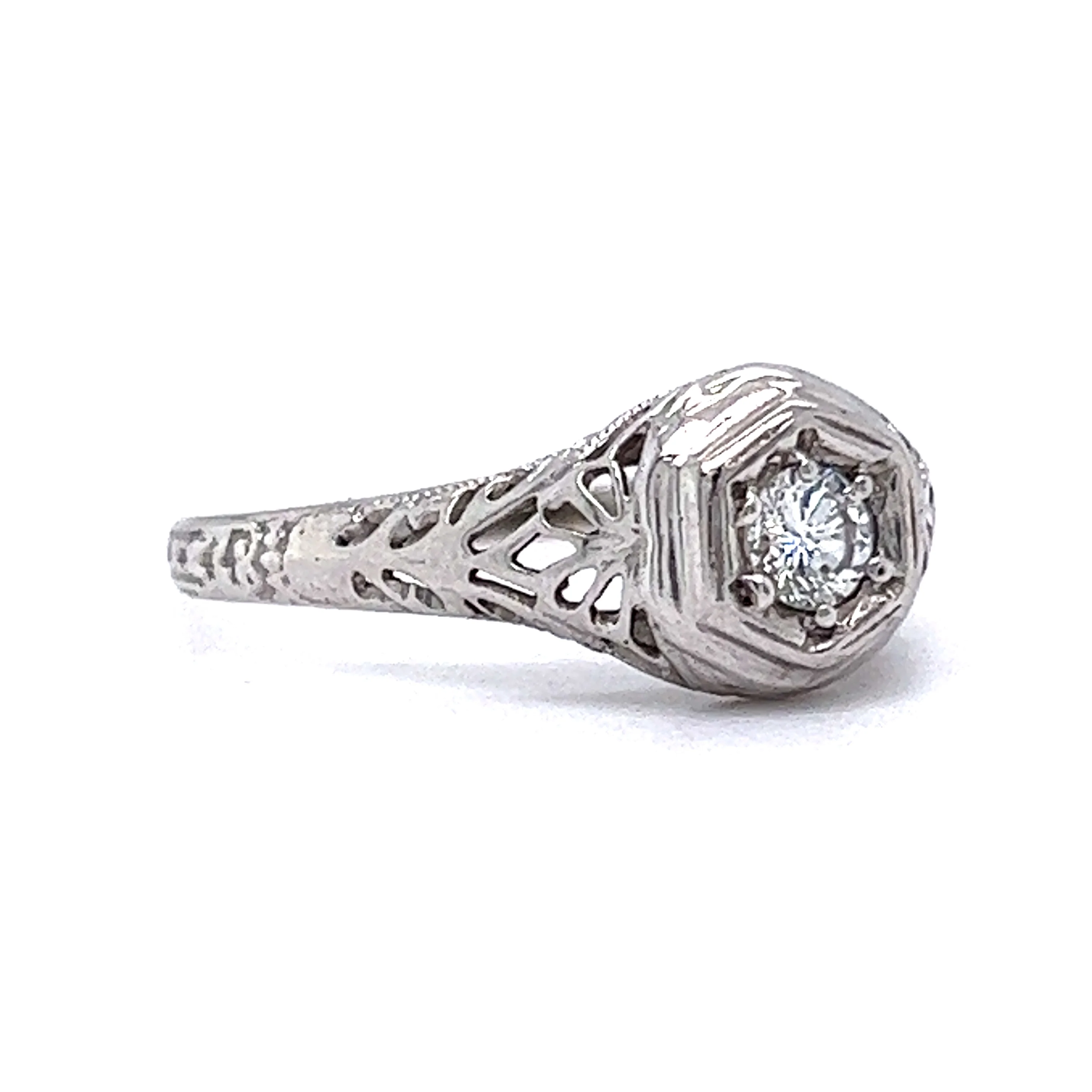 .19 Vintage Art Deco Diamond Engagement Ring in 18k White Gold - Image 3