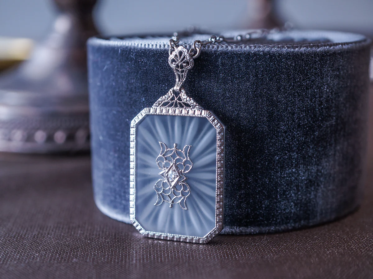 1920's Filigree Necklace w/ Diamond & Glass Camphor in 14k - Image 4
