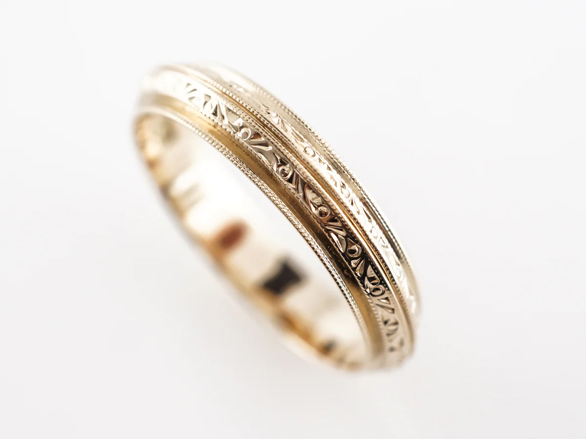 1930's Art Deco Engraved Wedding Band in 14k Yellow Gold - Image 2