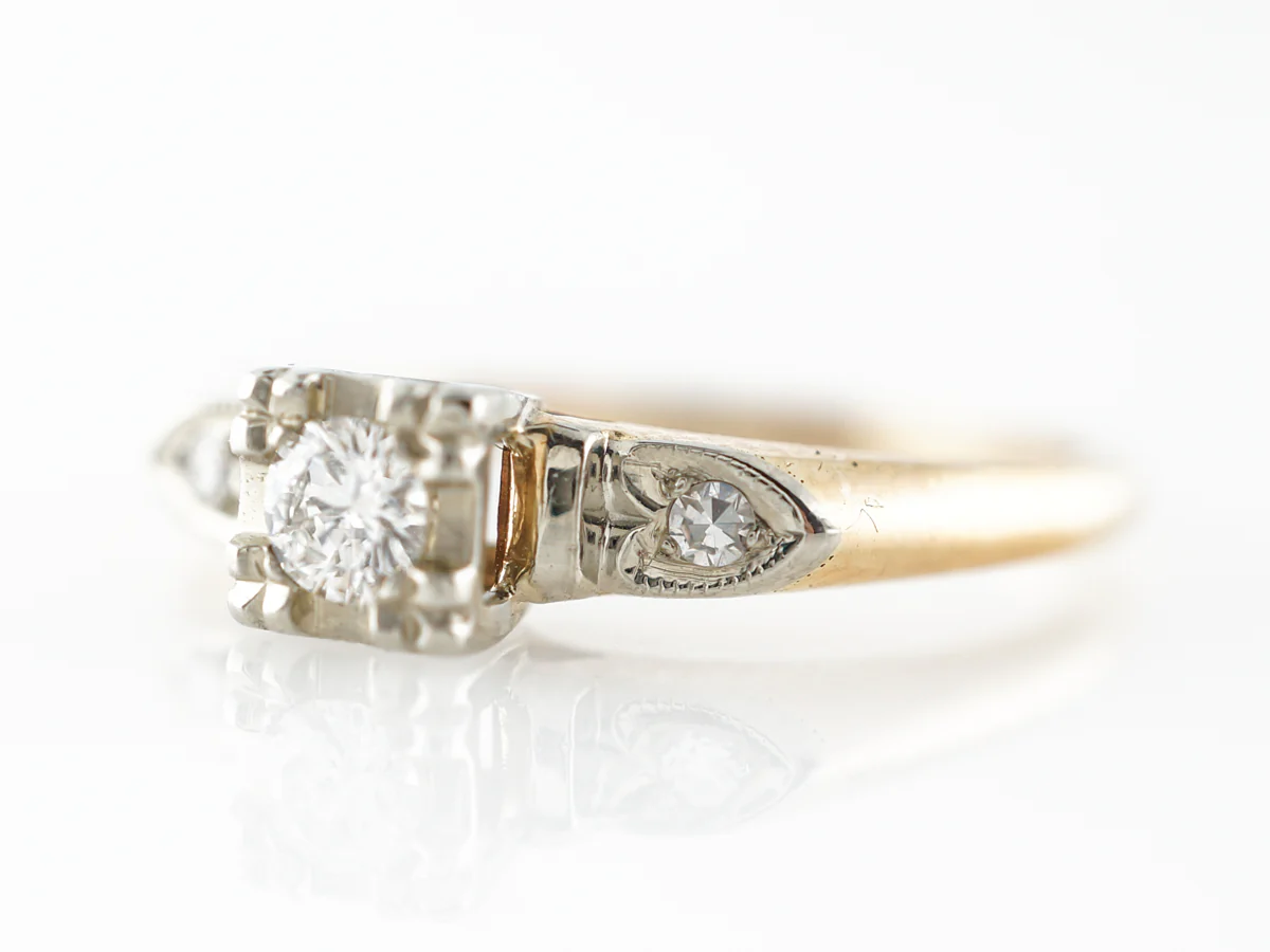 1940's Diamond Engagement Ring in White Gold & Yellow Gold - Image 2