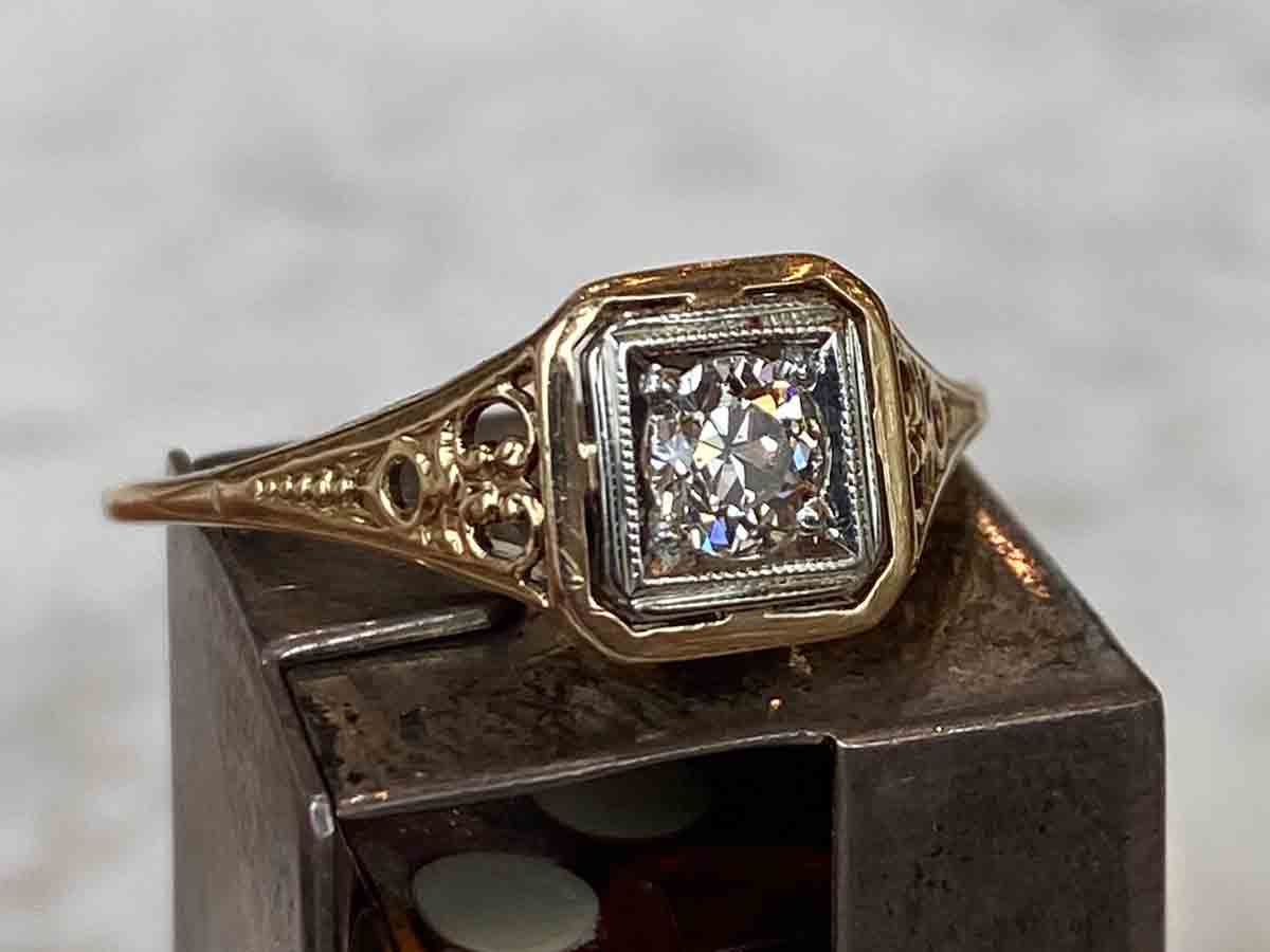 1940's Old Euro Diamond Filigree Engagement Ring - Image 6