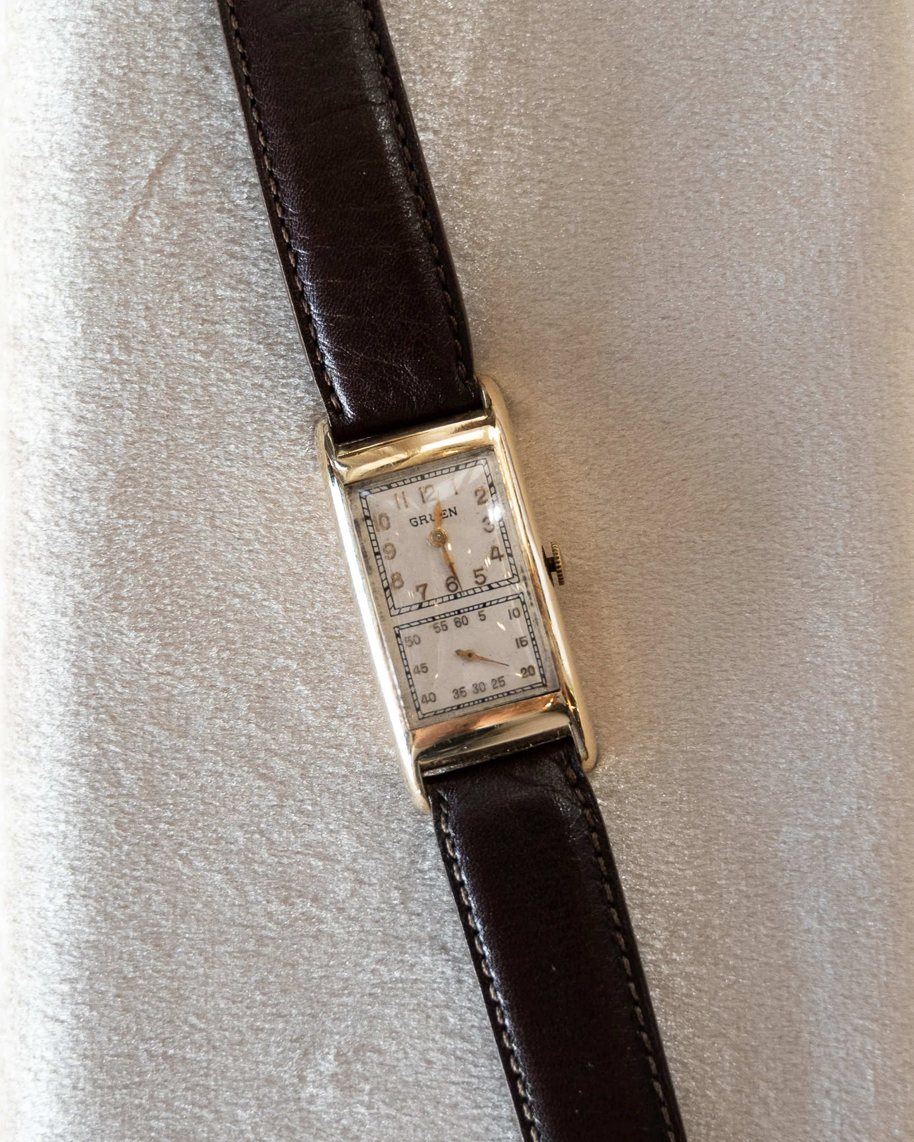 1942 Gruen Doctors Watch 20mm 500-290 10k Yellow Gold - Image 5