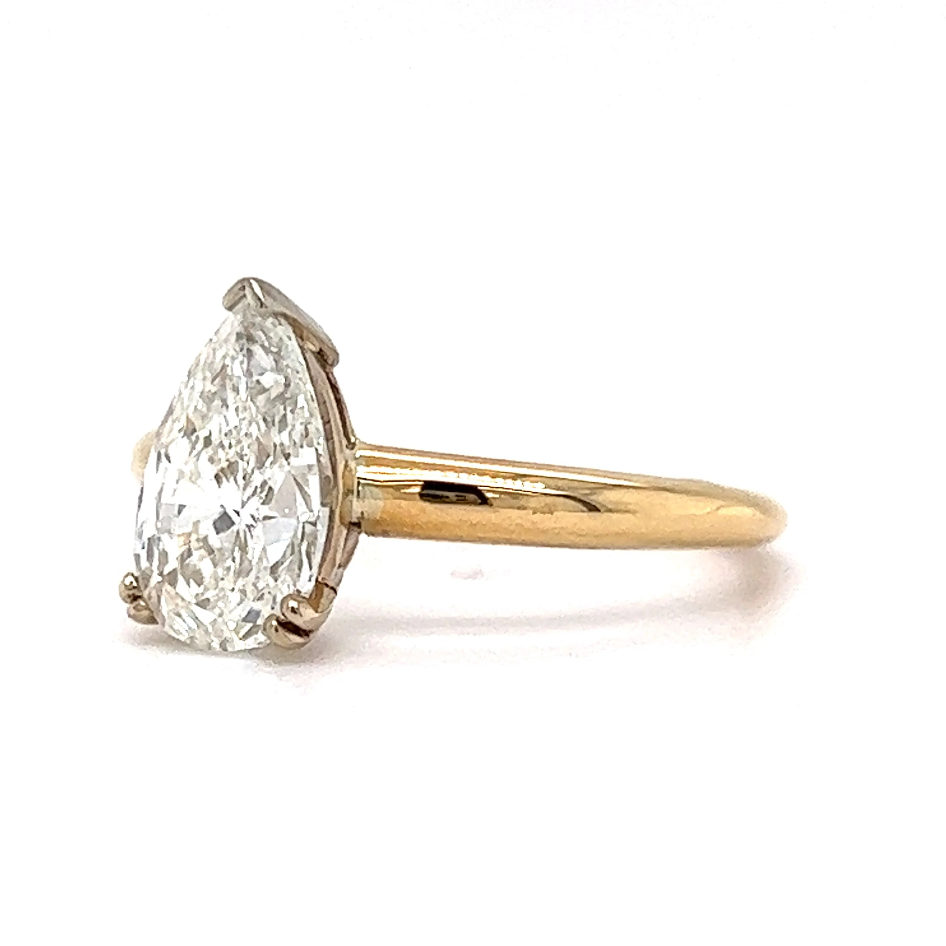 2.00 Pear Cut Diamond Engagement Ring in 18k Yellow Gold - Image 2