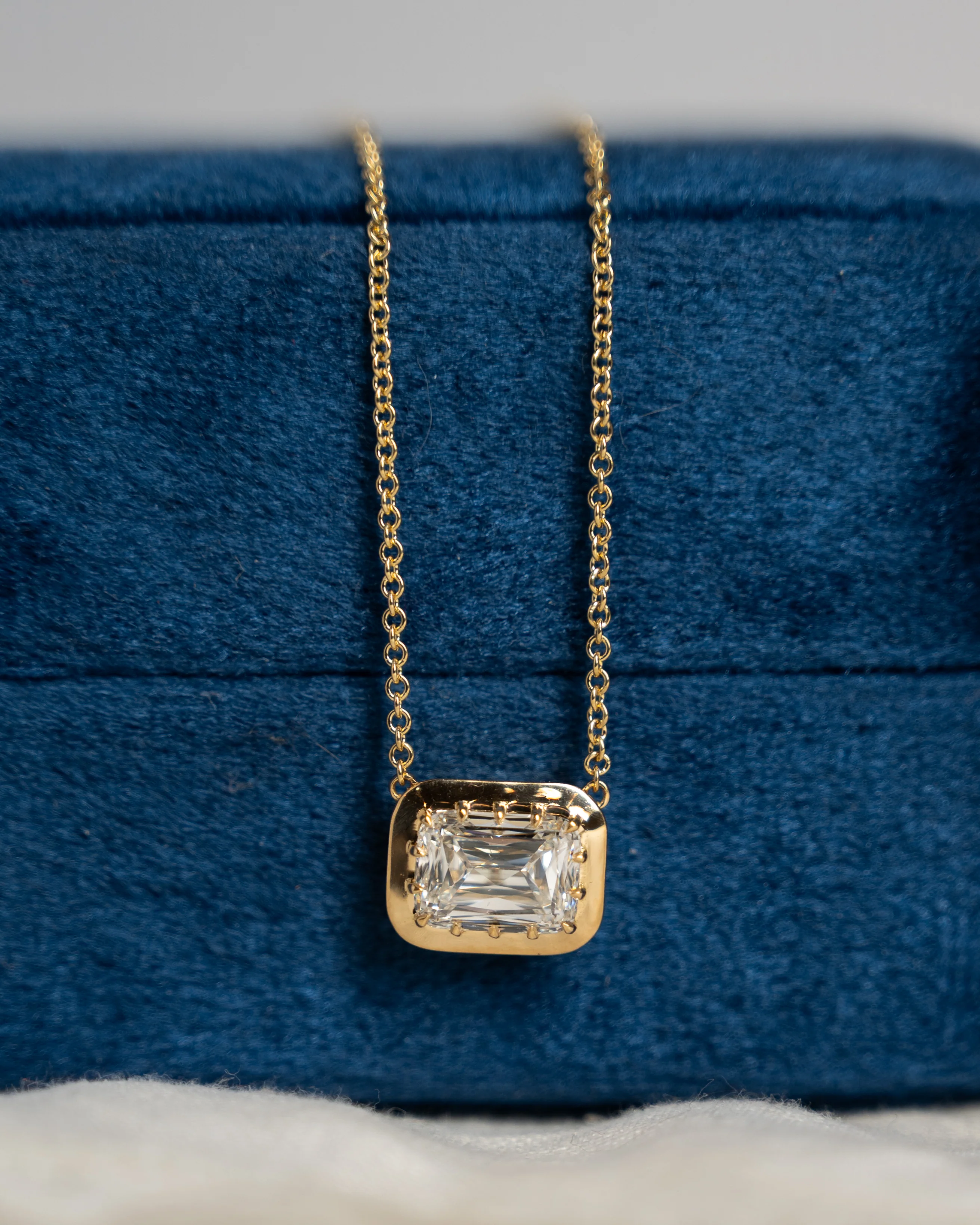 2.01 Emerald Cut Diamond Pendant Necklace 18k - Image 5