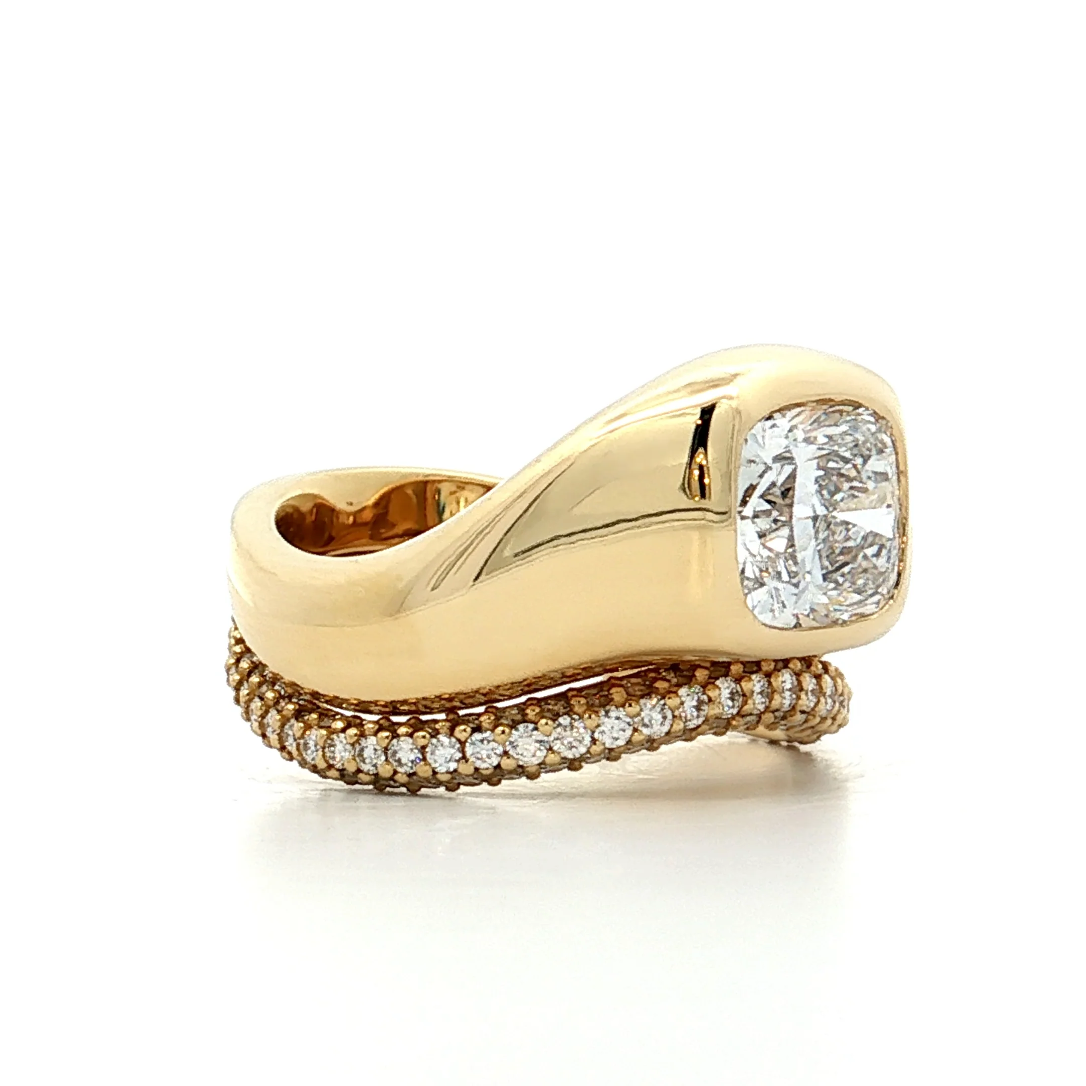 2.01 GIA Cushion Diamond Engagement Ring 18k - Image 3
