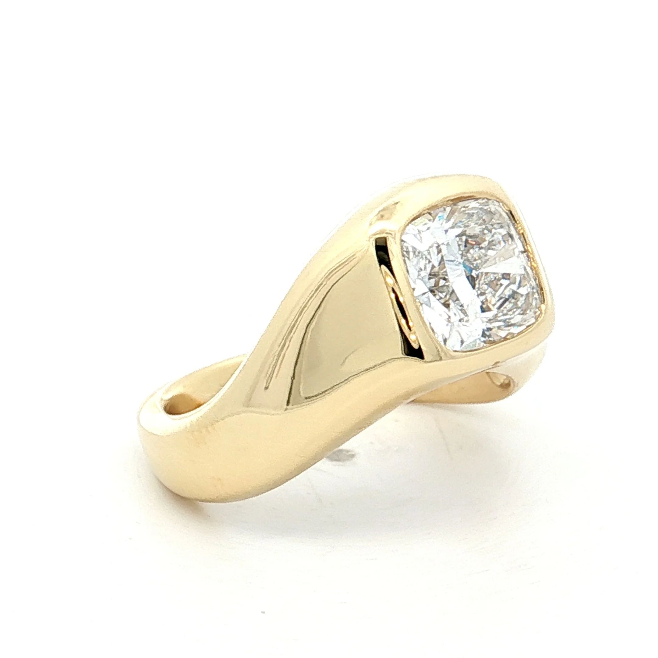 2.01 GIA Cushion Diamond Engagement Ring 18k - Image 6