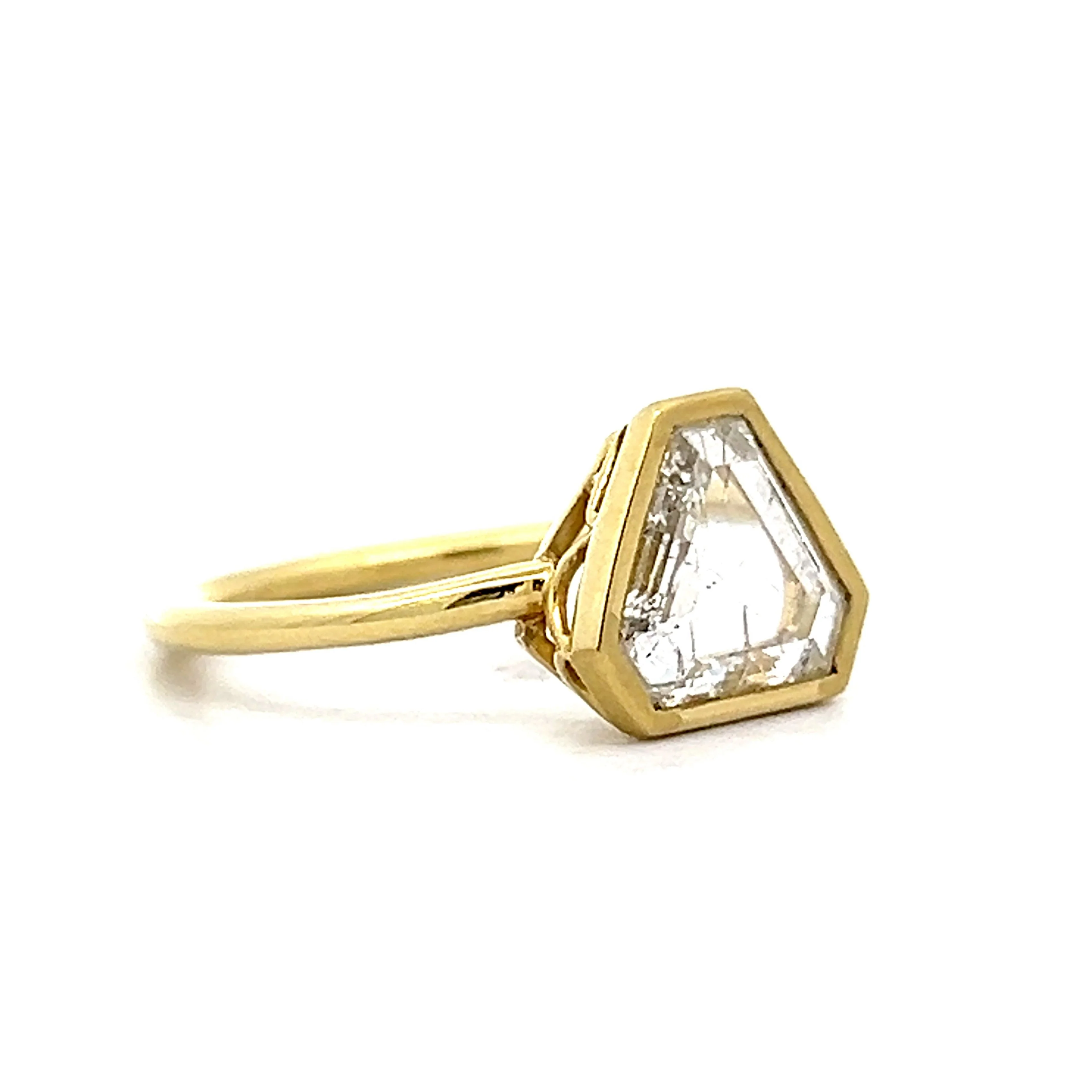 2.01 Portrait Cut Diamond Engagement Ring 18k Yellow Gold - Image 3