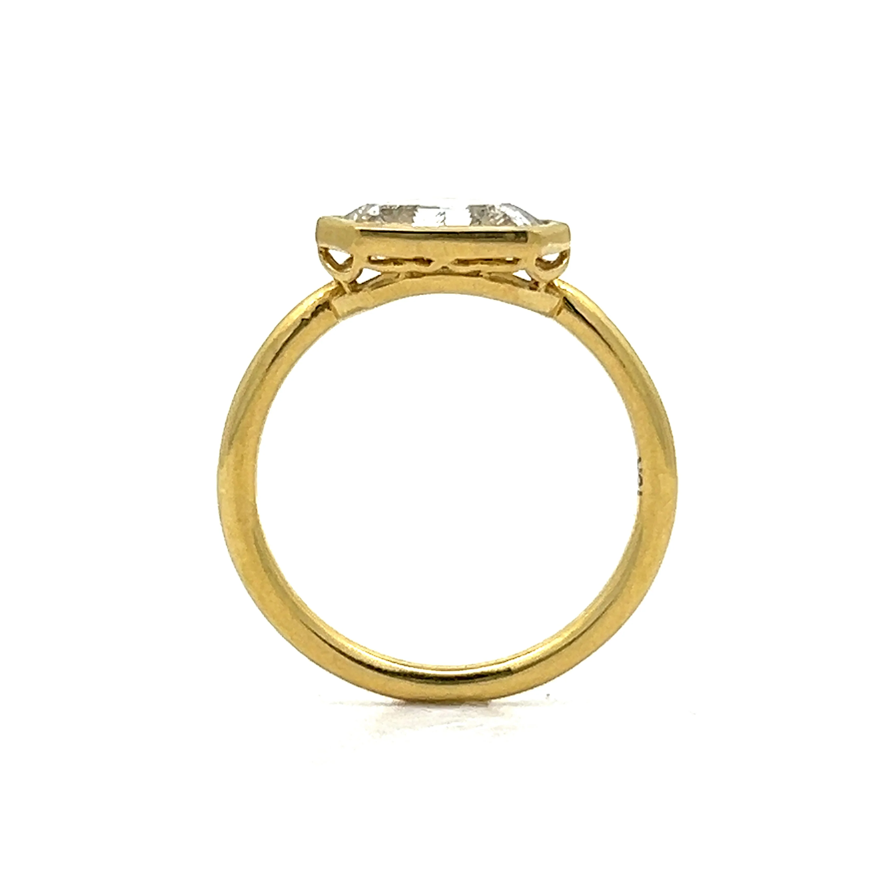 2.01 Portrait Cut Diamond Engagement Ring 18k Yellow Gold - Image 4