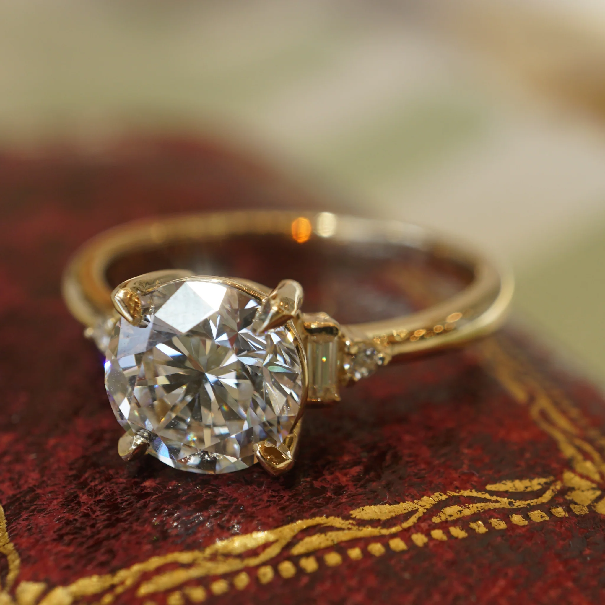 2.01 Round Brilliant Cut Diamond Engagement Ring in 14k Yellow Gold - Image 6