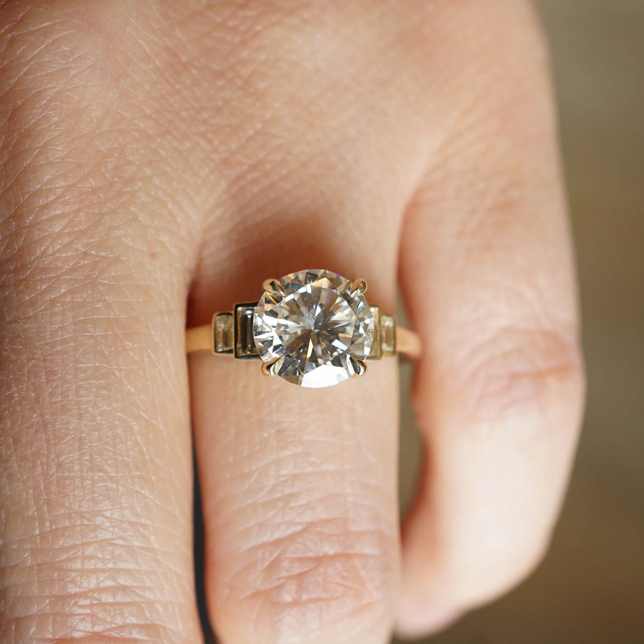 2.02 Round Brilliant Cut Diamond Engagement Ring in 14k Yellow Gold - Image 7