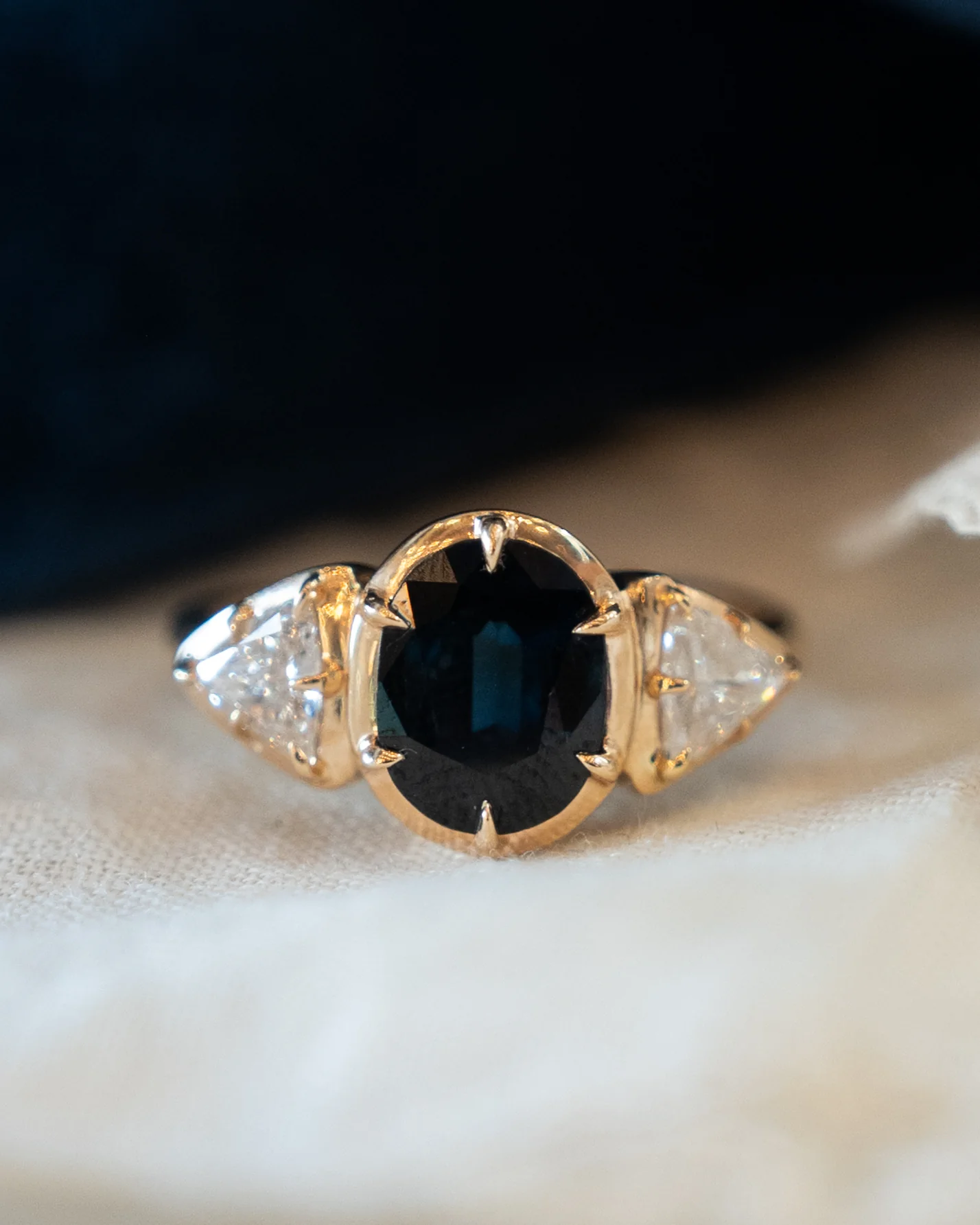2.05 Oval Sapphire Engagement Ring 14k Yellow Gold - Image 6