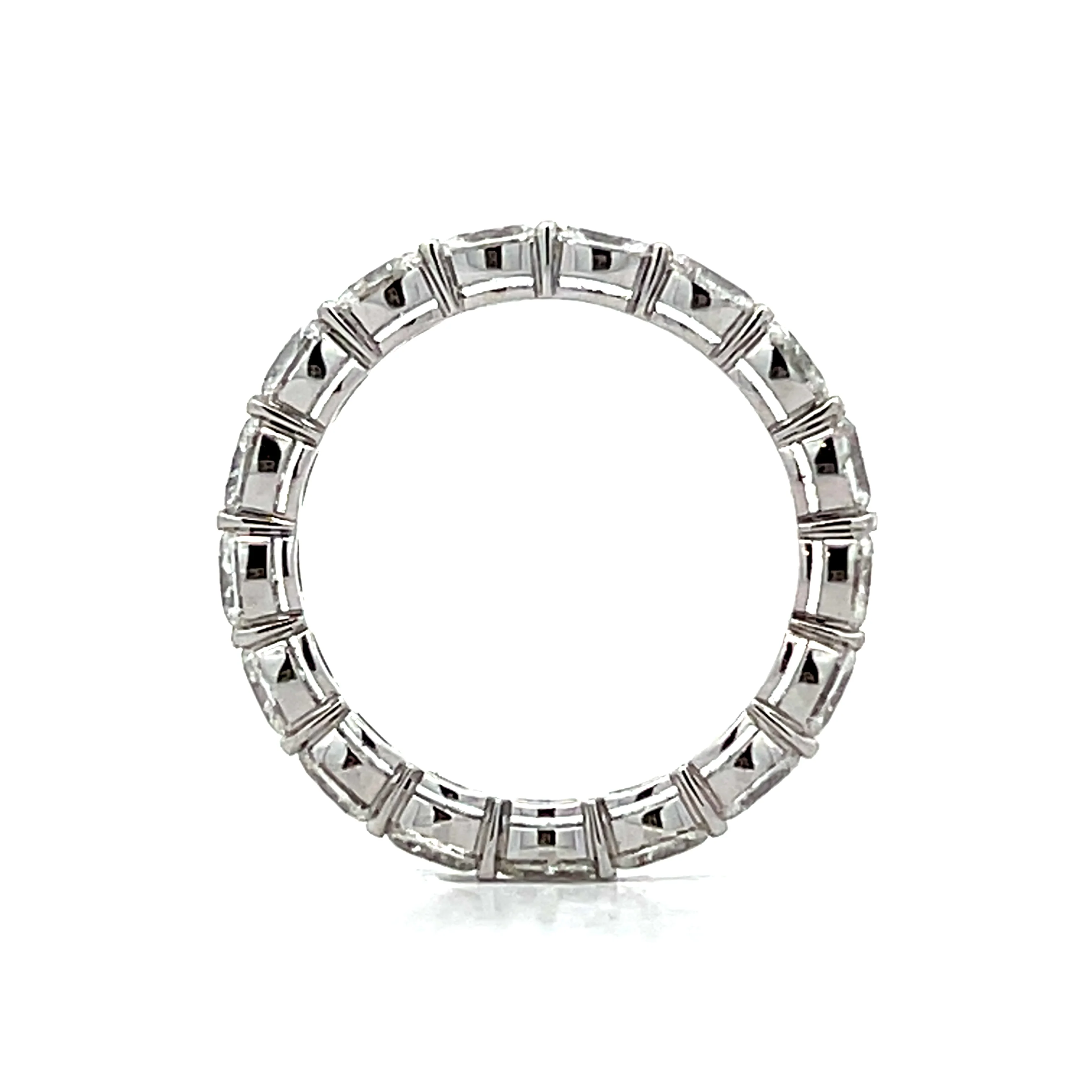 2.08 Oval Cut Diamond Eternity Band in 18k - Image 5