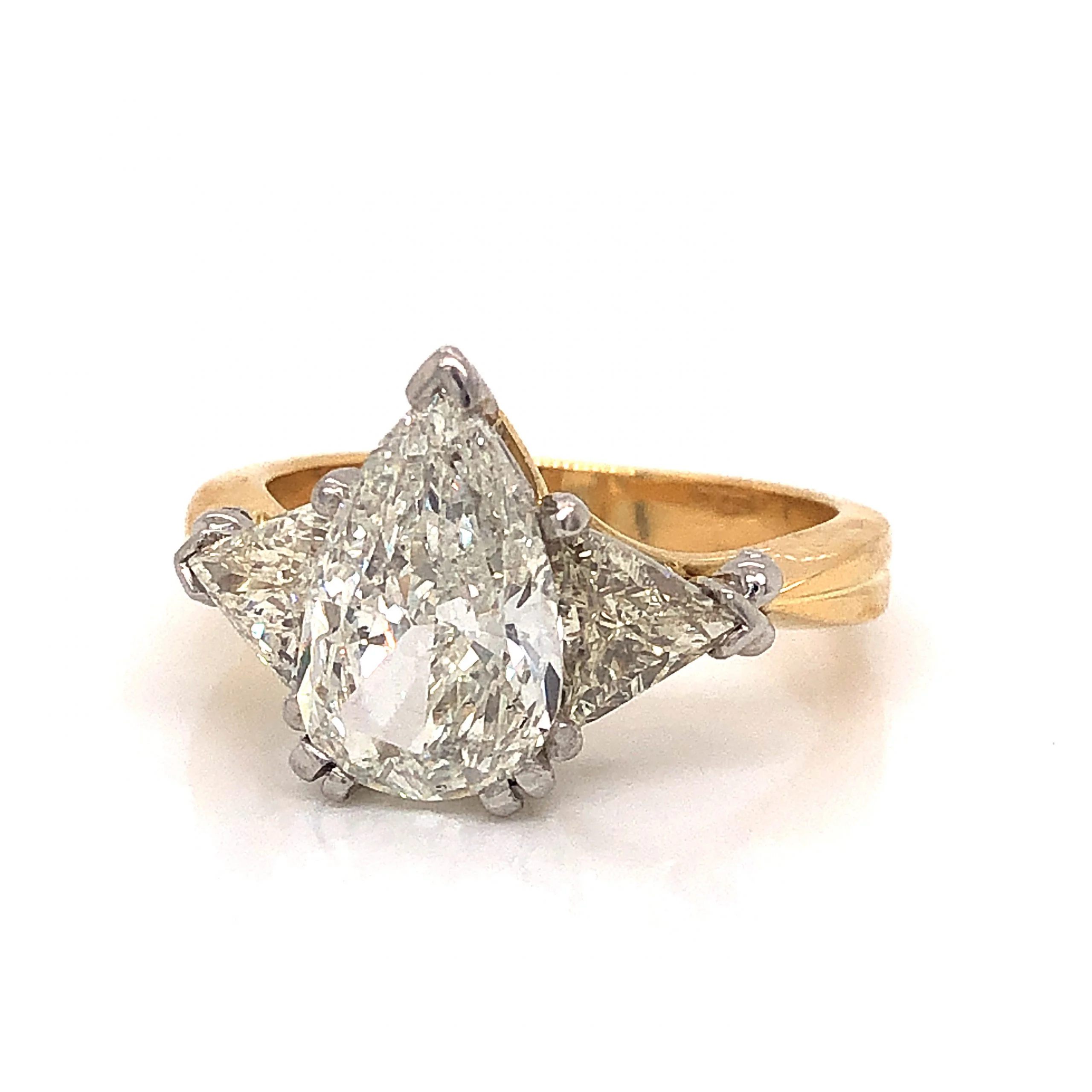 2.08 Pear Cut Diamond Engagement Ring in 18k Gold - Image 2