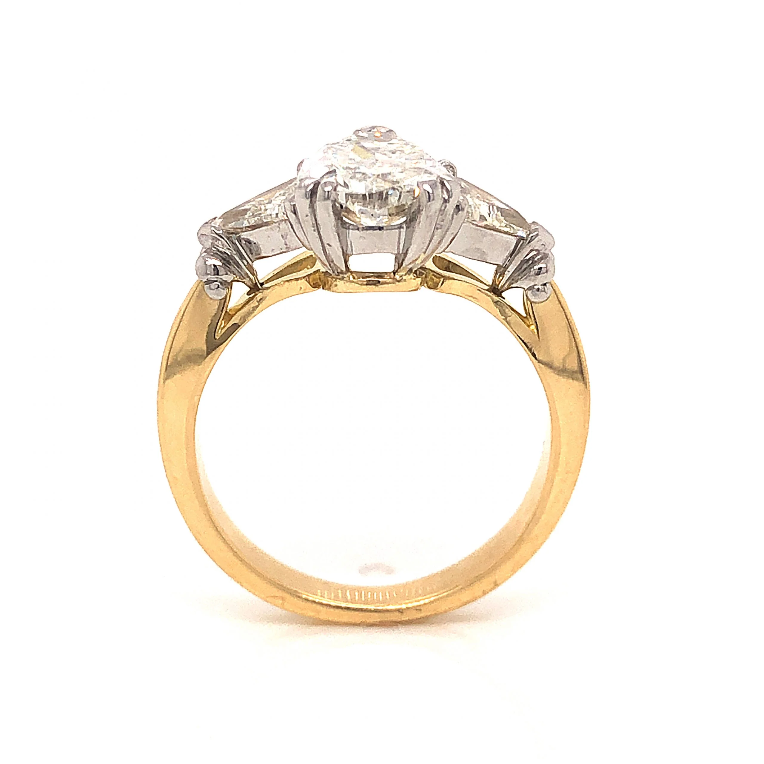 2.08 Pear Cut Diamond Engagement Ring in 18k Gold - Image 4